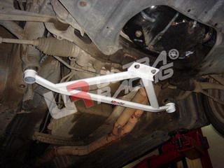LEXUS IS200/RS200 ULTRARACING 3-POINT FRONT LOWER BRACE