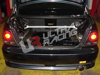 LEXUS IS200/RS200 ULTRARACING 2-POINT BAKRE FJÄDERBENSSTAG