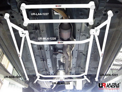 NISSAN X TRAIL 2.0 08+ ULTRARACING 4-POINT FRONT LOWER BRACE