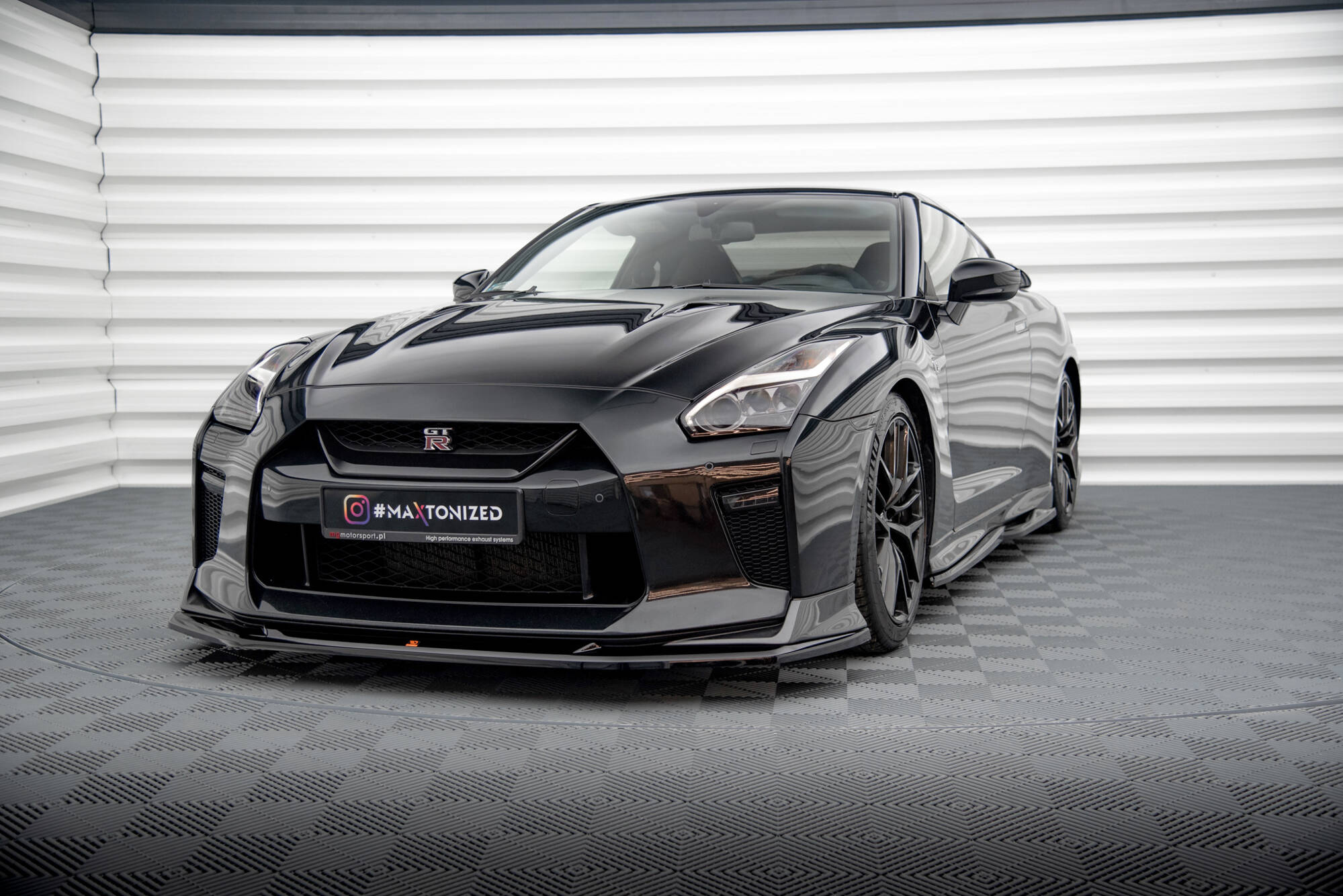 Gen 2 R35 Gt R Front Splitter V.1 Nissan GTR R35 2nd Facelift - bluepower.se