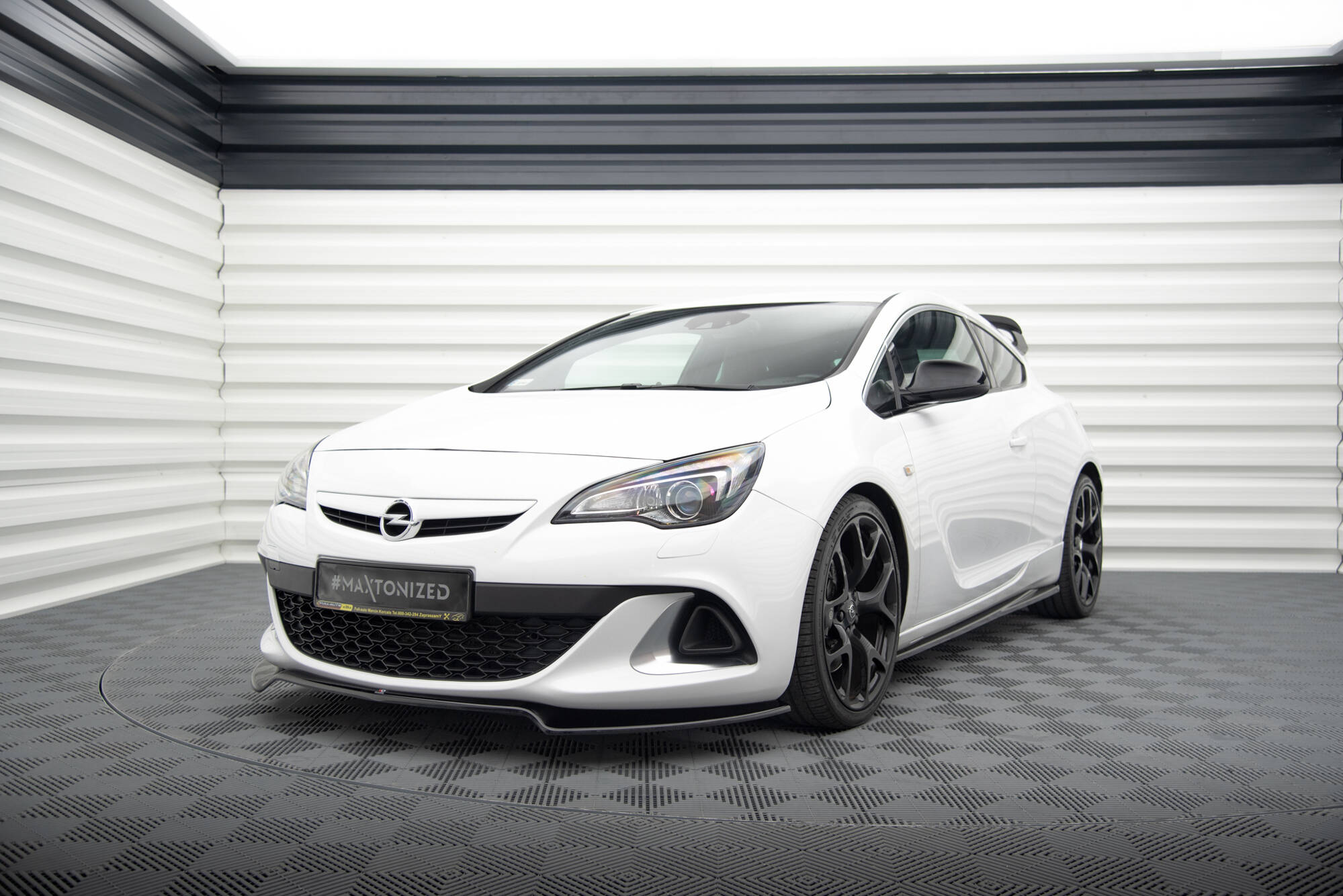 Front Splitter V.2 Opel Astra J OPC / VXR - 3