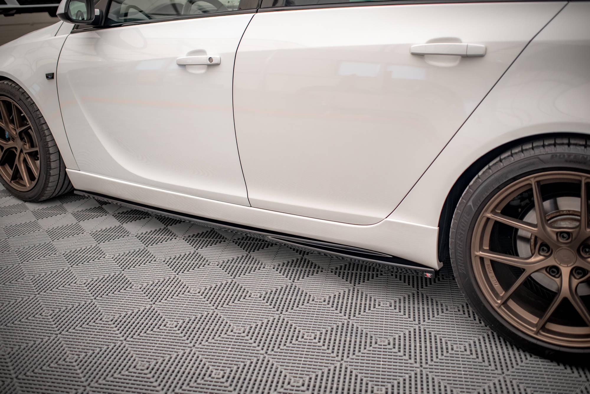 Side Skirts Diffusers Opel / Vauxhall Insignia Mk1 OPC - 6