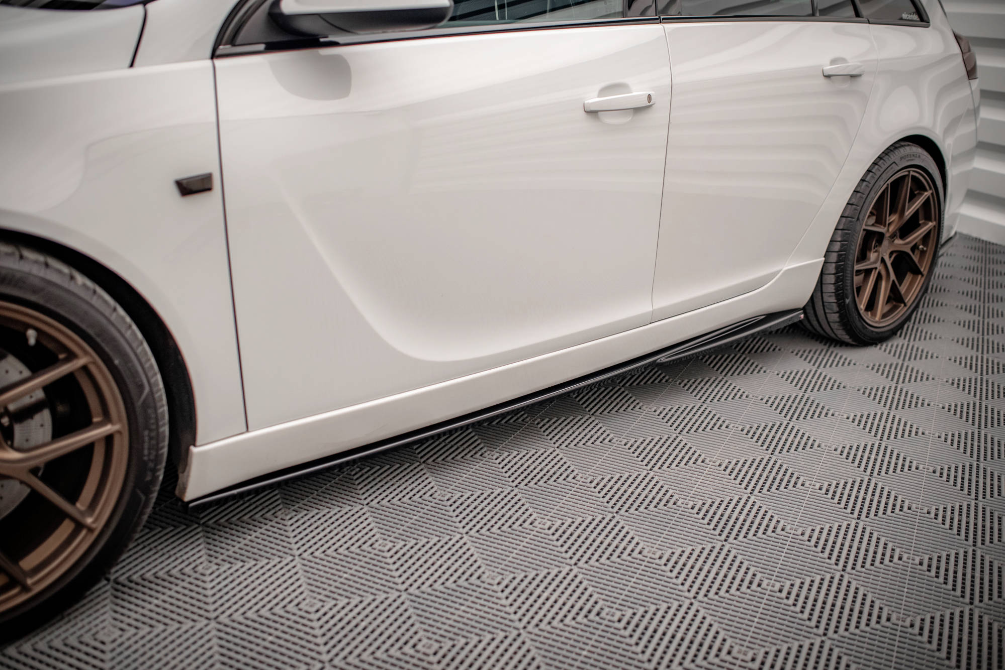 Side Skirts Diffusers Opel / Vauxhall Insignia Mk1 OPC - 8
