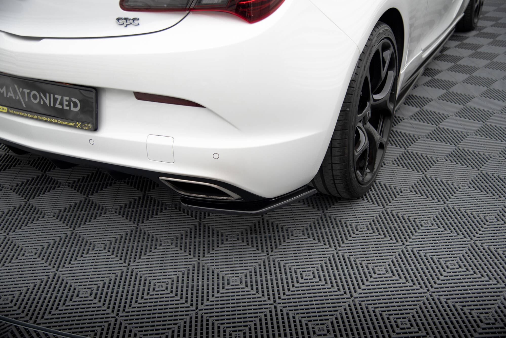 Rear Side Splitters Opel Astra J OPC / VXR - 3