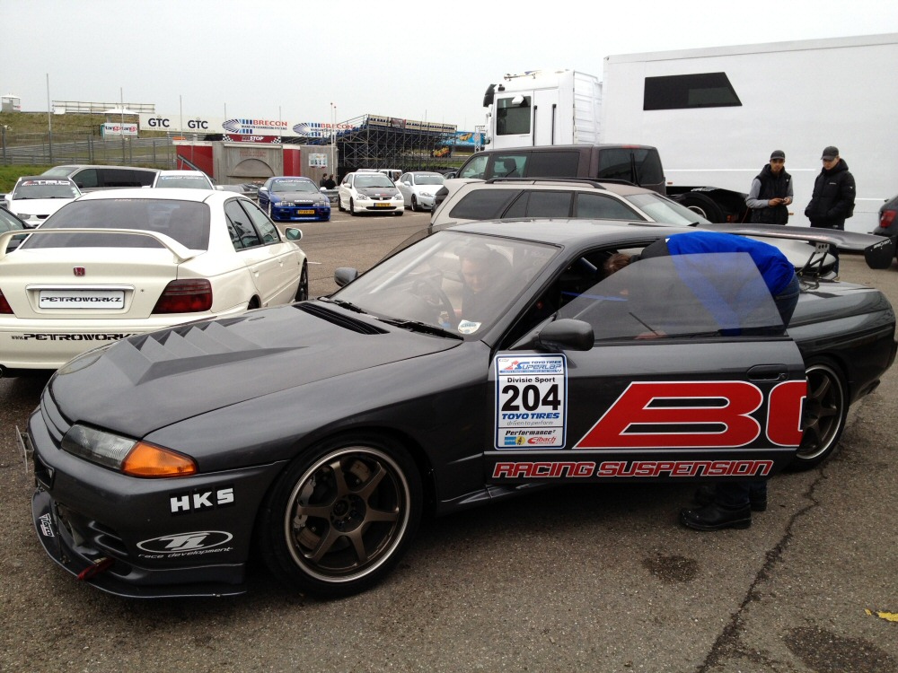 NISSAN SKYLINE R32 GTR CARBONTRENZ ZTUNE CARBON HUV - 4