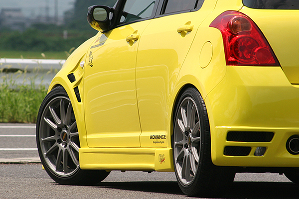 SUZUKI SWIFT 05+ CHARGESPEED WIDE FRONT FENDERS 15MM (SET) - 2
