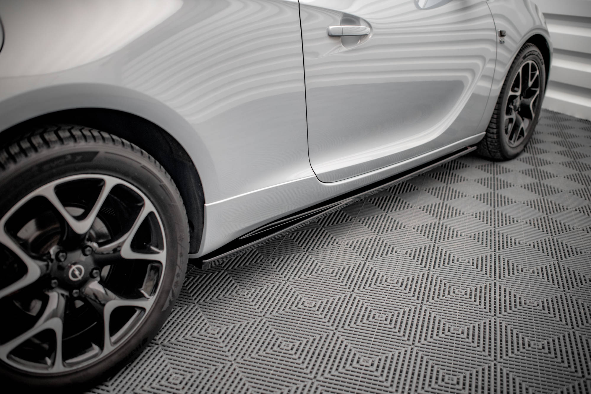 Side Skirts Diffusers Opel Astra GTC Opc-line J (2011-2018) - 4