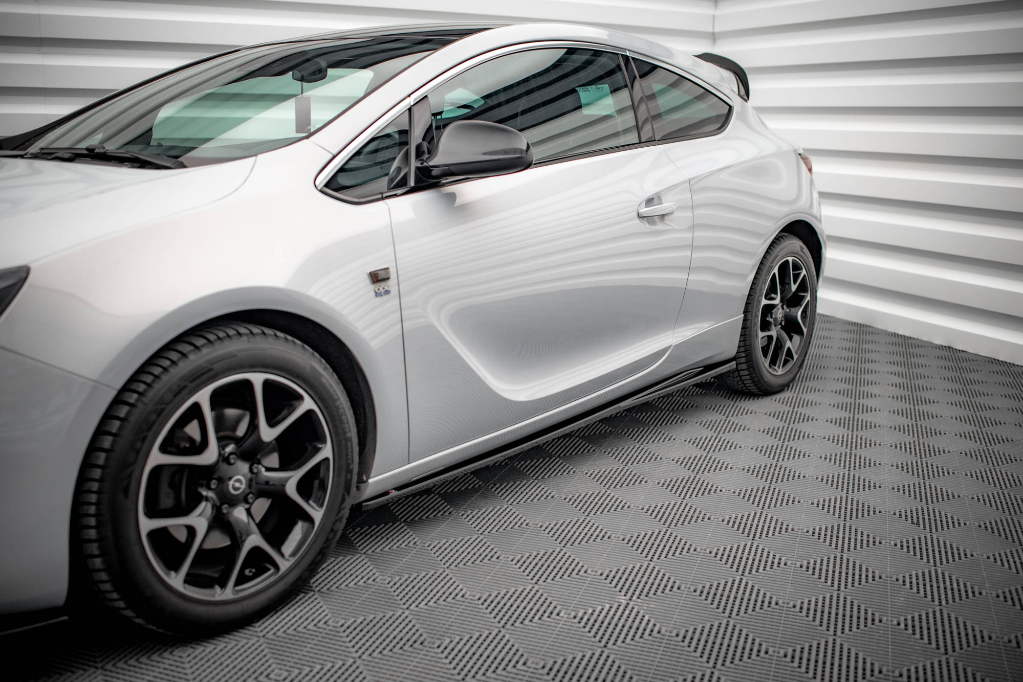 Side Skirts Diffusers Opel Astra GTC Opc-line J (2011-2018) - 2