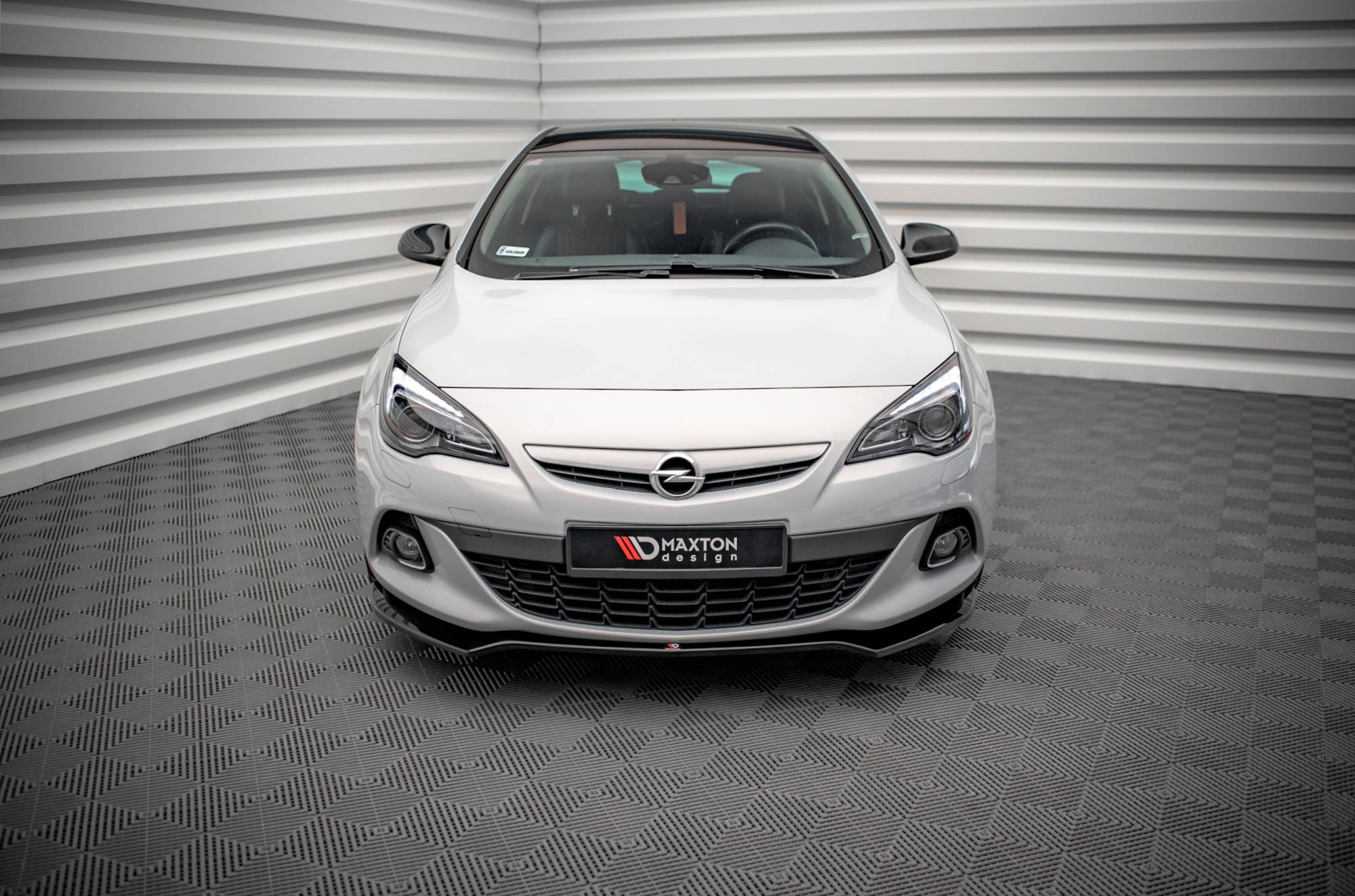 Front Splitter V.2 Opel Astra GTC Opc-line J (2011-2018) - 2