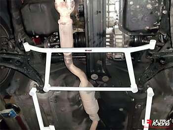 HYUNDAI COUPE 96-99 ULTRARACING FRONT LOWER H-BRACE 1583
