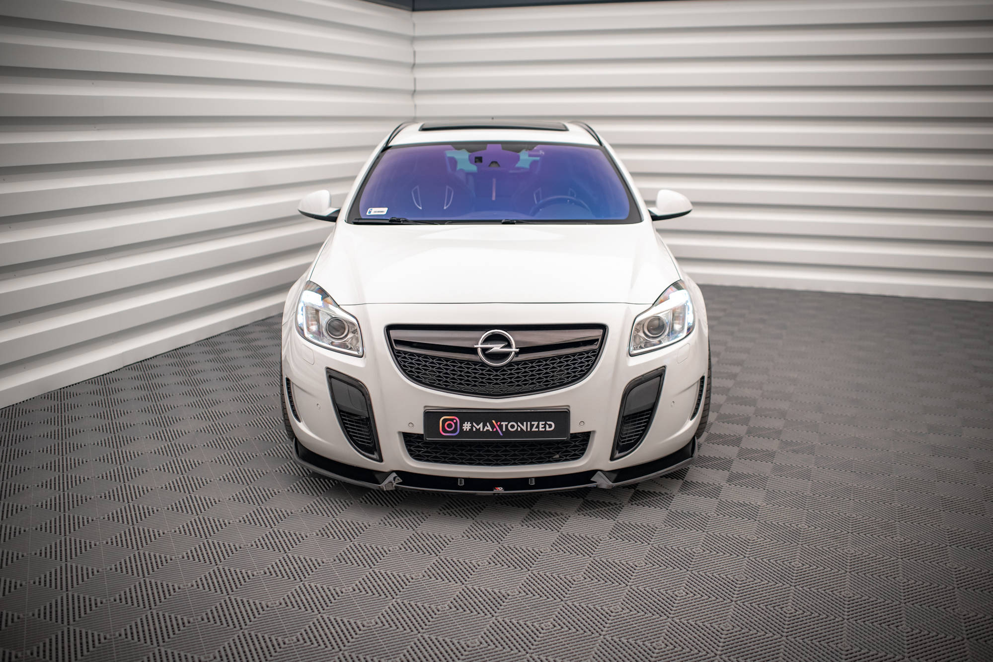 Front Splitter V.2 Opel / Vauxhall Insignia OPC Mk1 - 2
