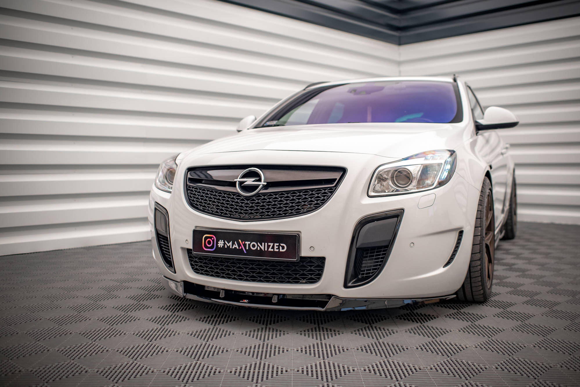 Front Splitter V.1 Opel / Vauxhall Insignia OPC Mk1 - 3