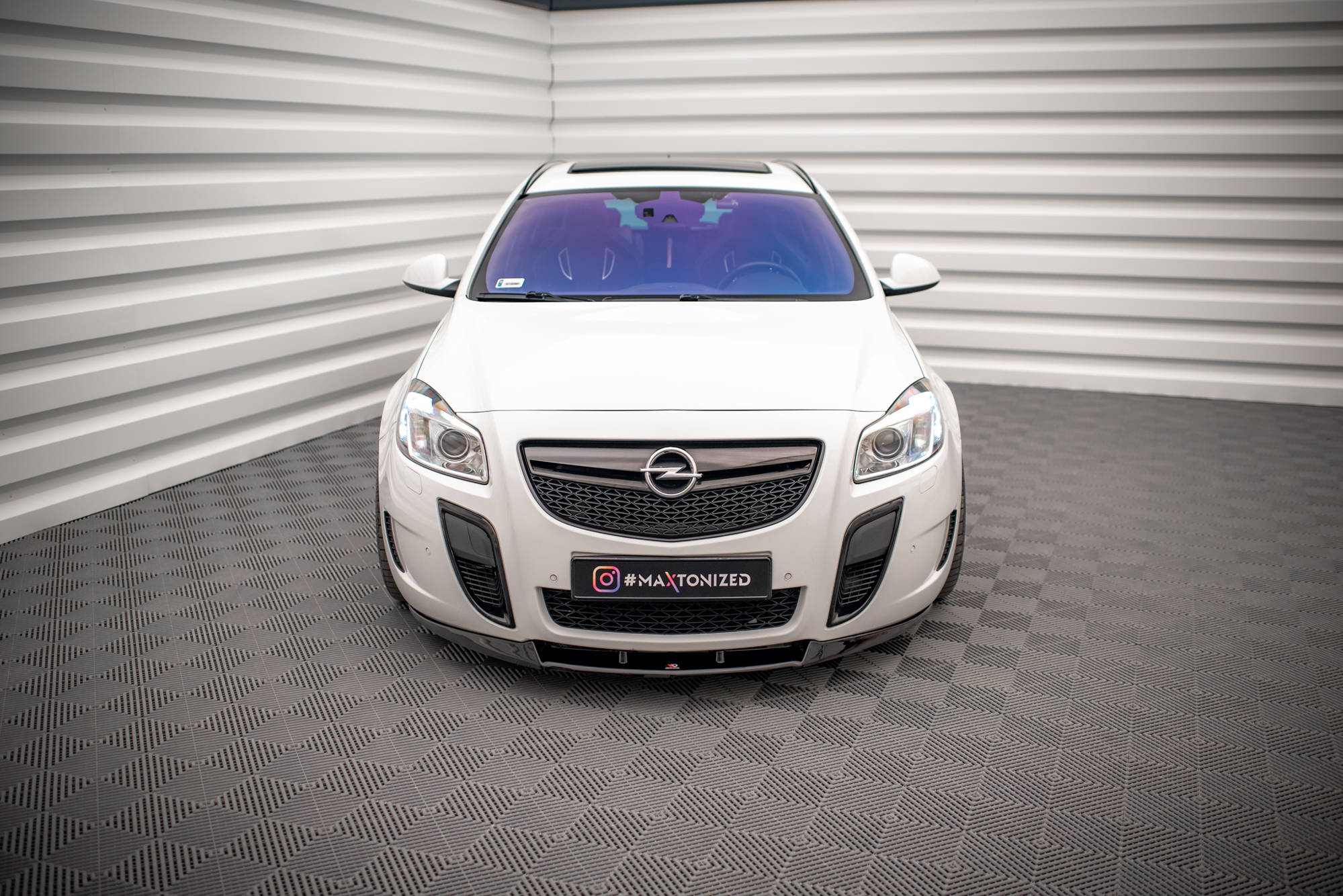 Front Splitter V.1 Opel / Vauxhall Insignia OPC Mk1 - 2