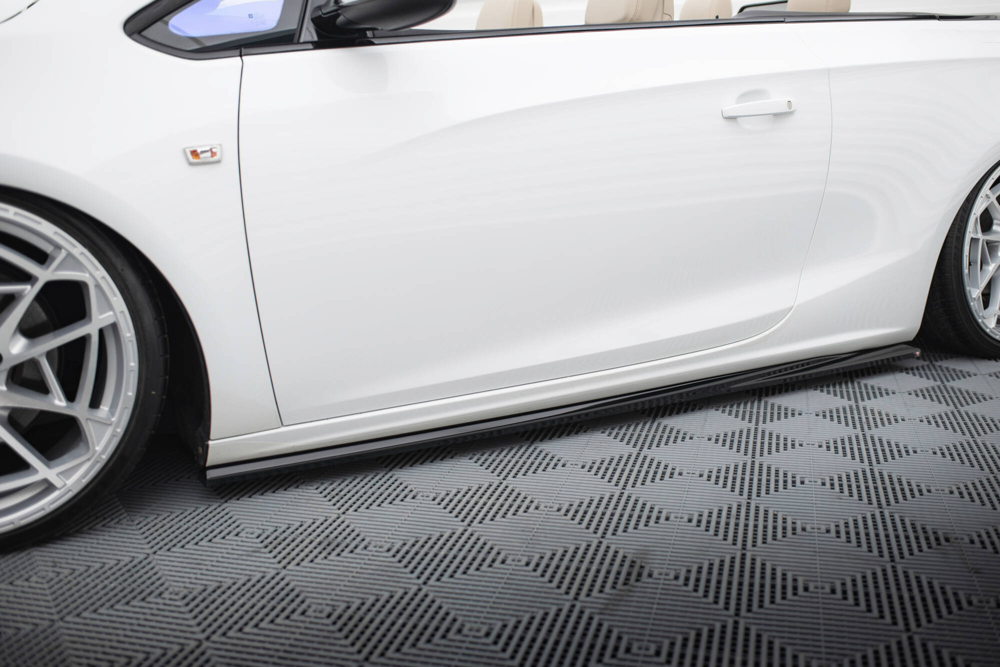 Side Skirts Diffusers Opel Cascada - 3