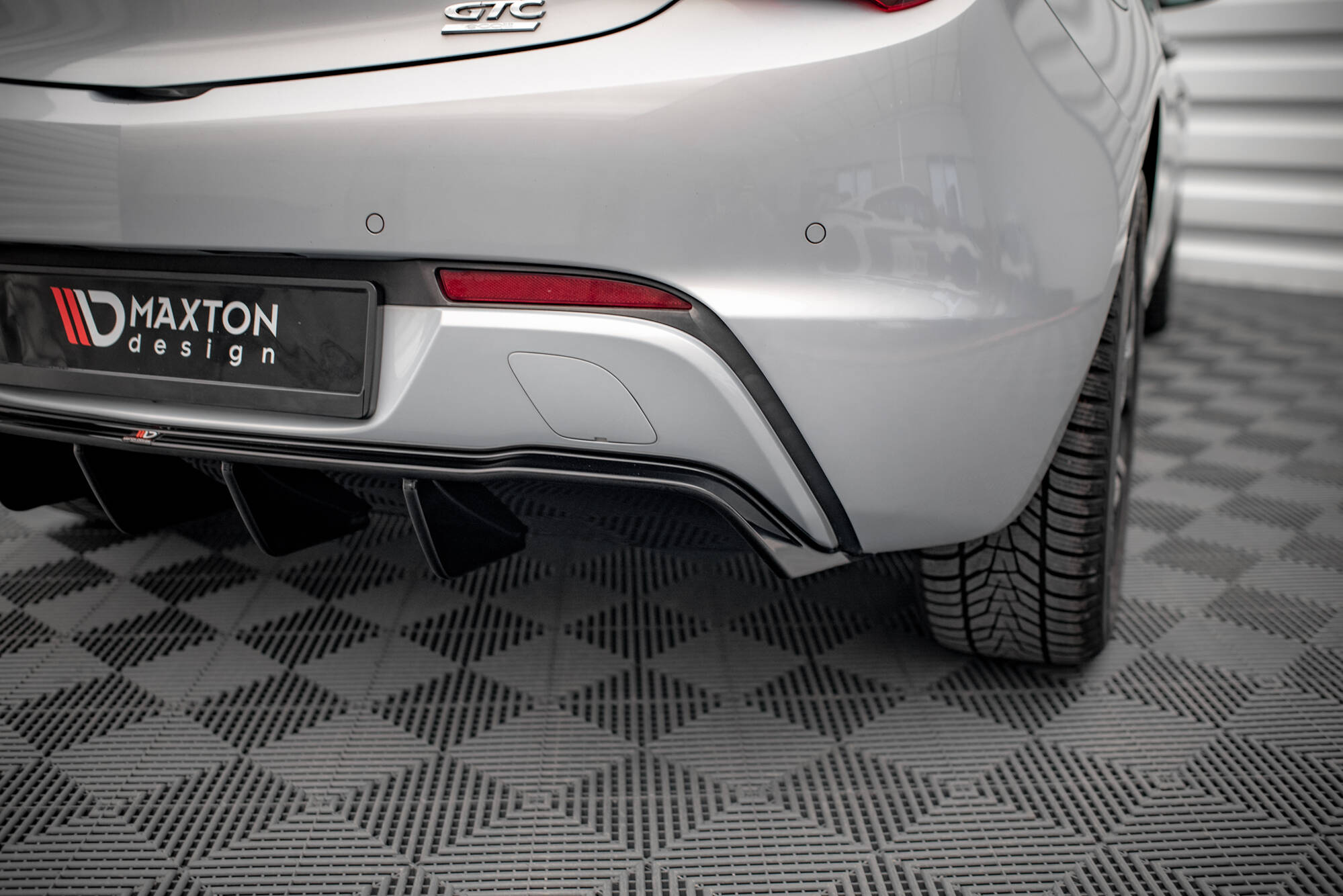 Rear Valance Opel Astra GTC OPC-Line J (Version with single exhaust on one side) - 4