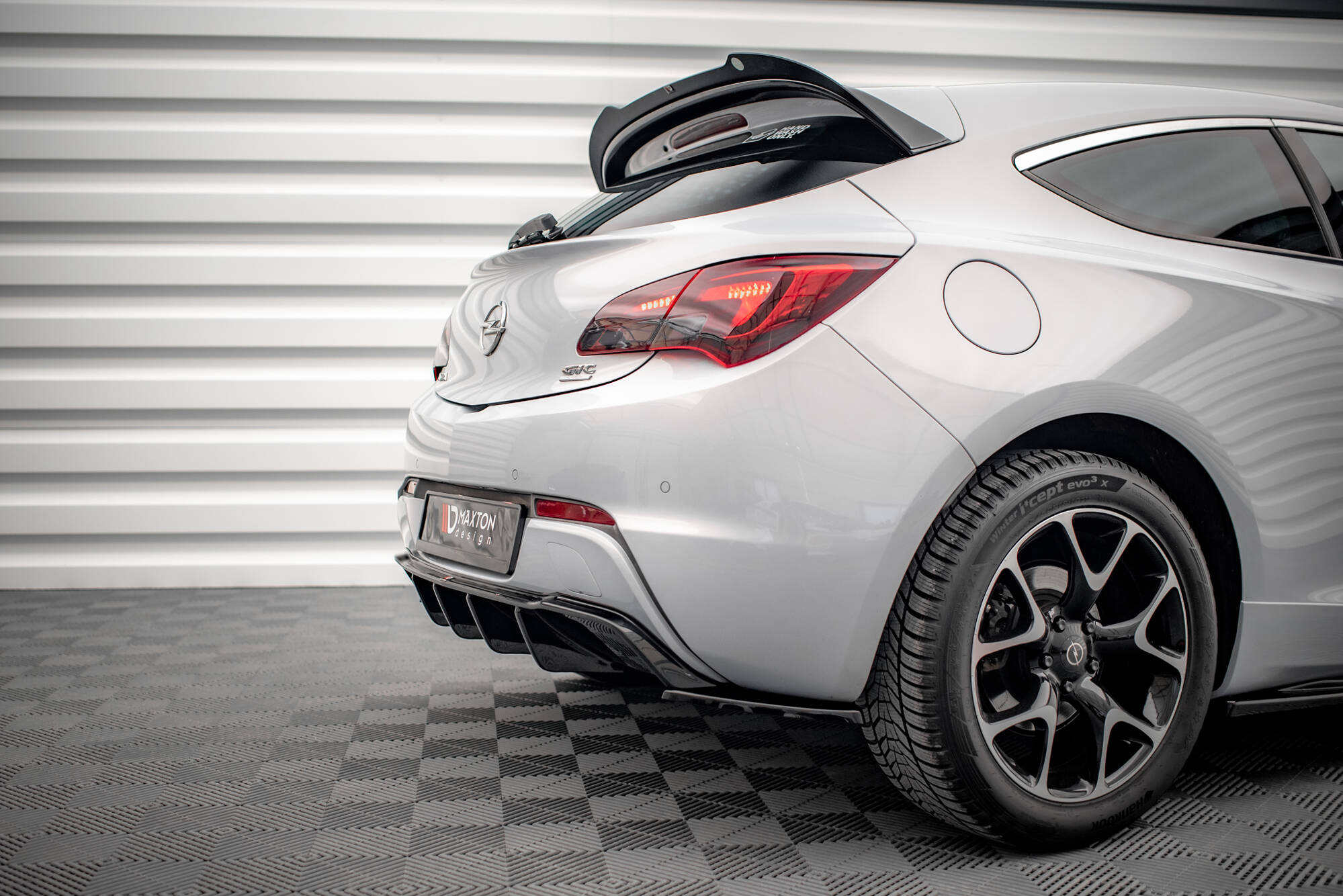 Rear Valance Opel Astra GTC OPC-Line J (Version with single exhaust on one side) - 2