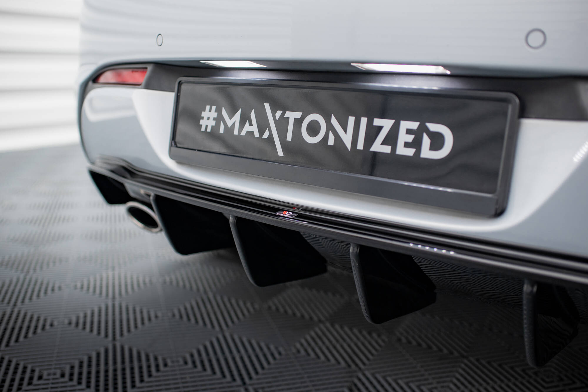 Rear Valance Opel Astra GTC OPC-Line J (Version with single exhausts on both sides) - 4
