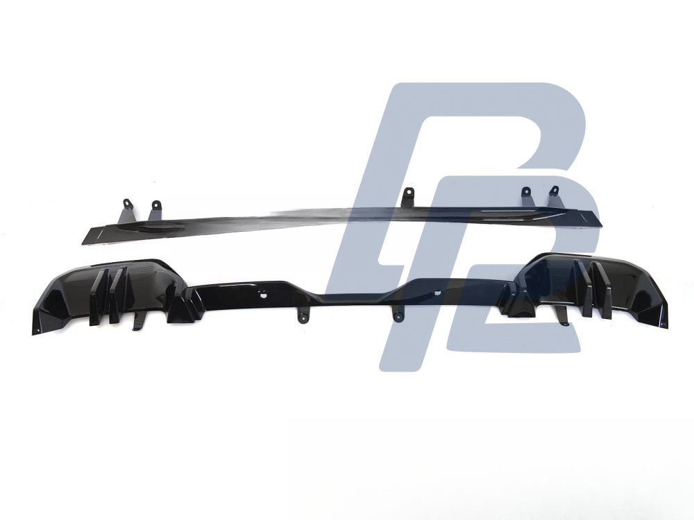 Diffuser Twin Outlet Performance Style for BMW G60 G61 2023– - 3