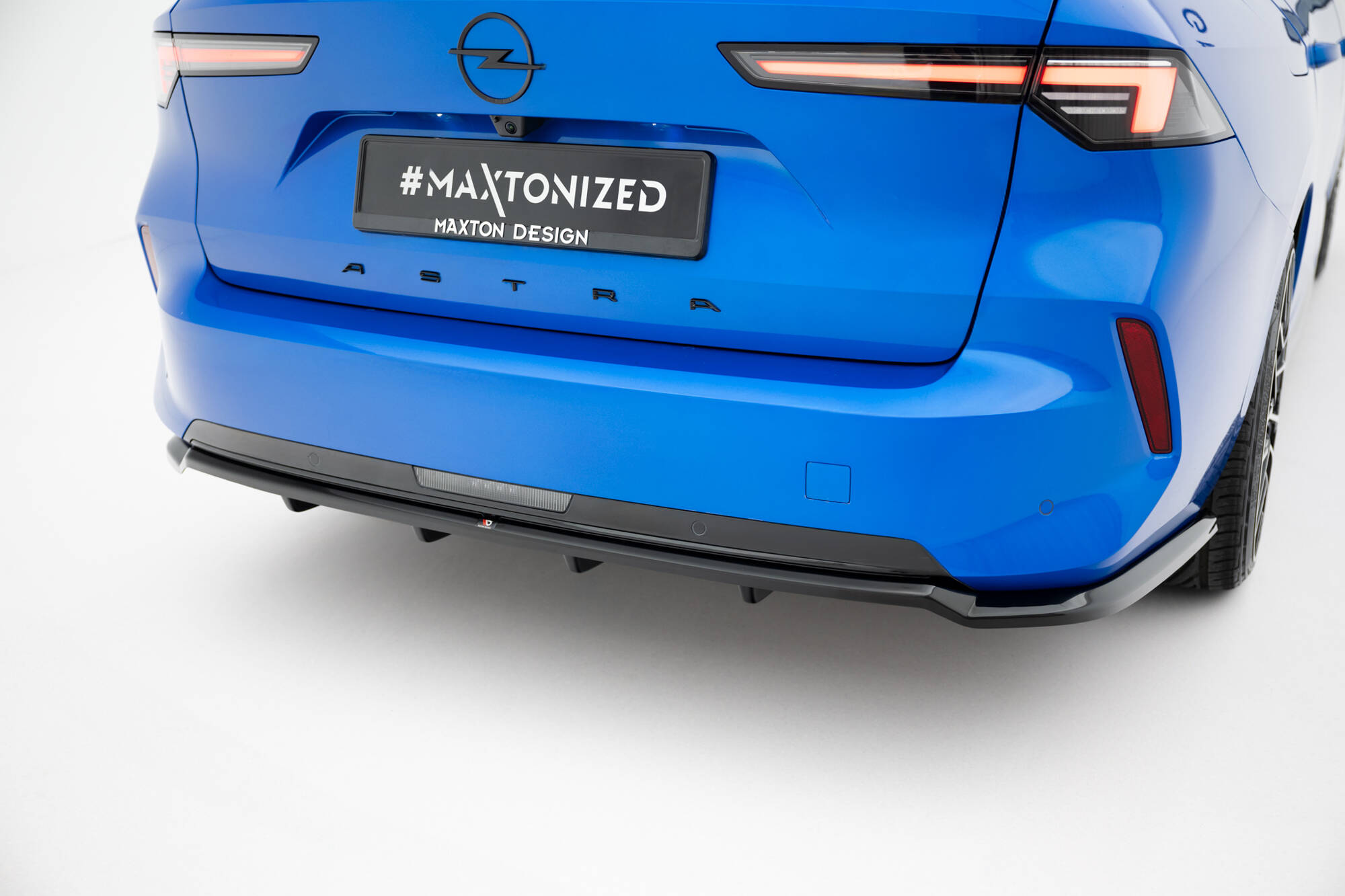 Rear Splitter (Vertical Bars) Opel Astra Sports Tourer L (Mk5) - 5