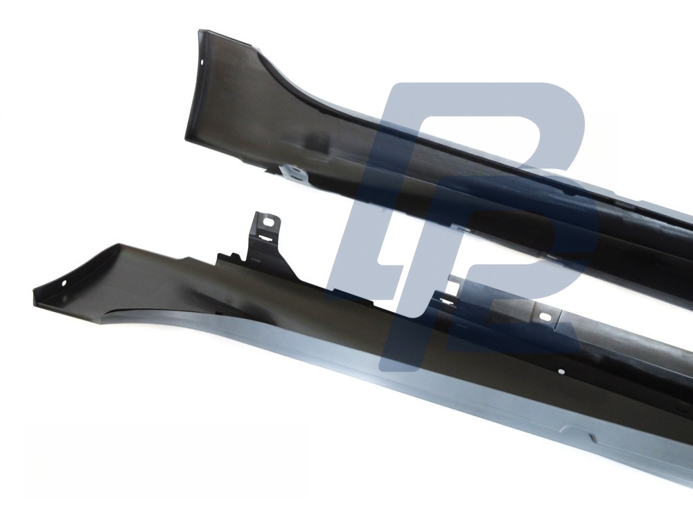 Side Skirts Sport Look for BMW F46 2015–2021 - 2