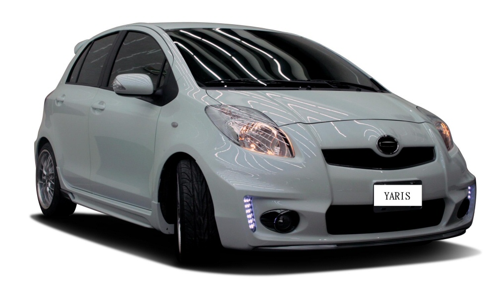 TOYOTA YARIS 09+ HLM FRONT BUMPER INCL. GRILL/BUMPER LIGHTS