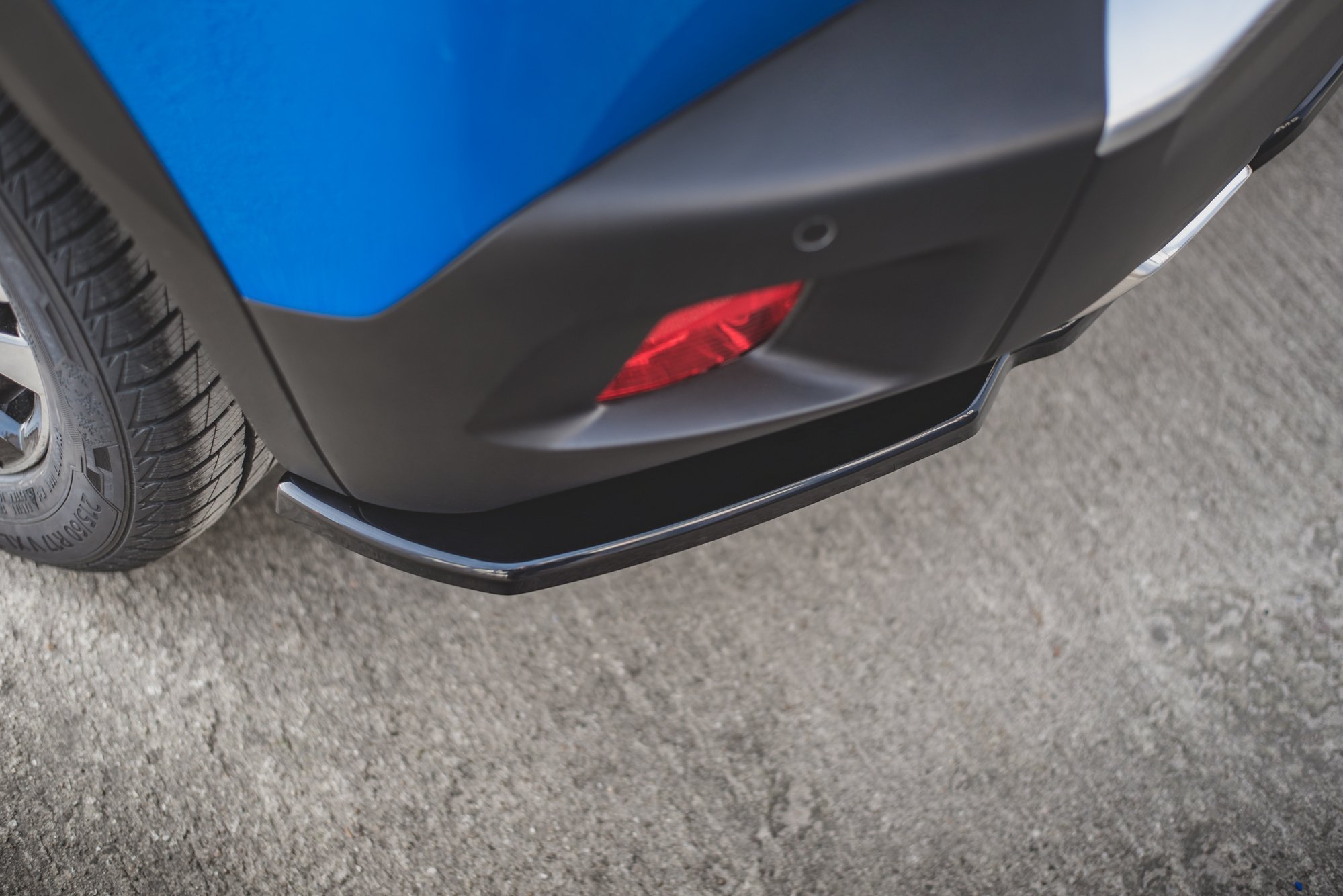 Central Rear Splitter (Vertical Bars) Peugeot 2008 Mk2 - 3