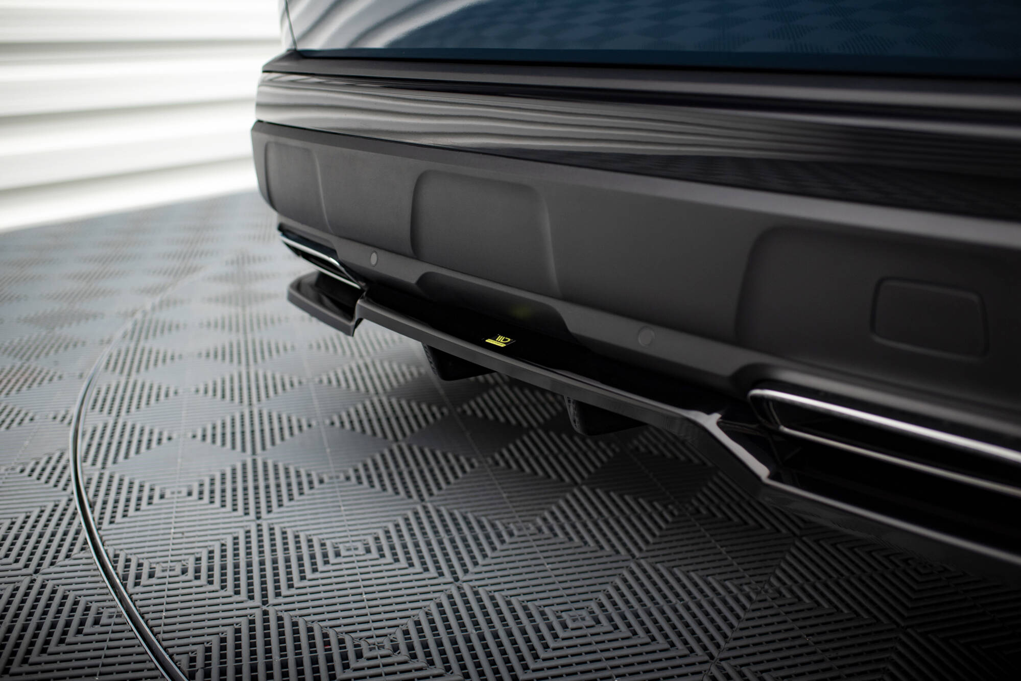 Central Rear Splitter (Vertical Bars) Peugeot 3008 GT-Line Mk2 Facelift - 4