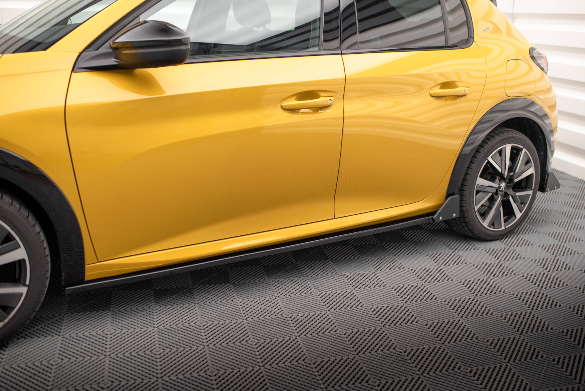 Side Skirts Diffusers + Flaps Peugeot 208 GT Mk2 - 4