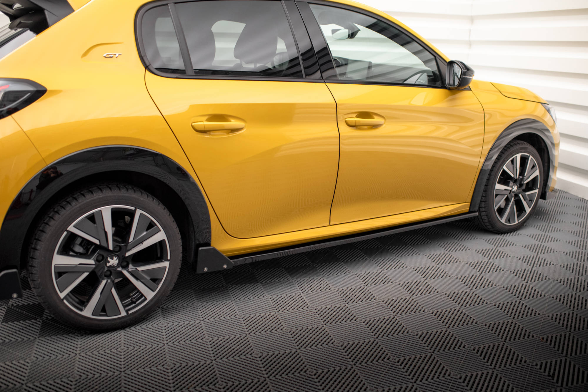 Side Skirts Diffusers + Flaps Peugeot 208 GT Mk2 - 3