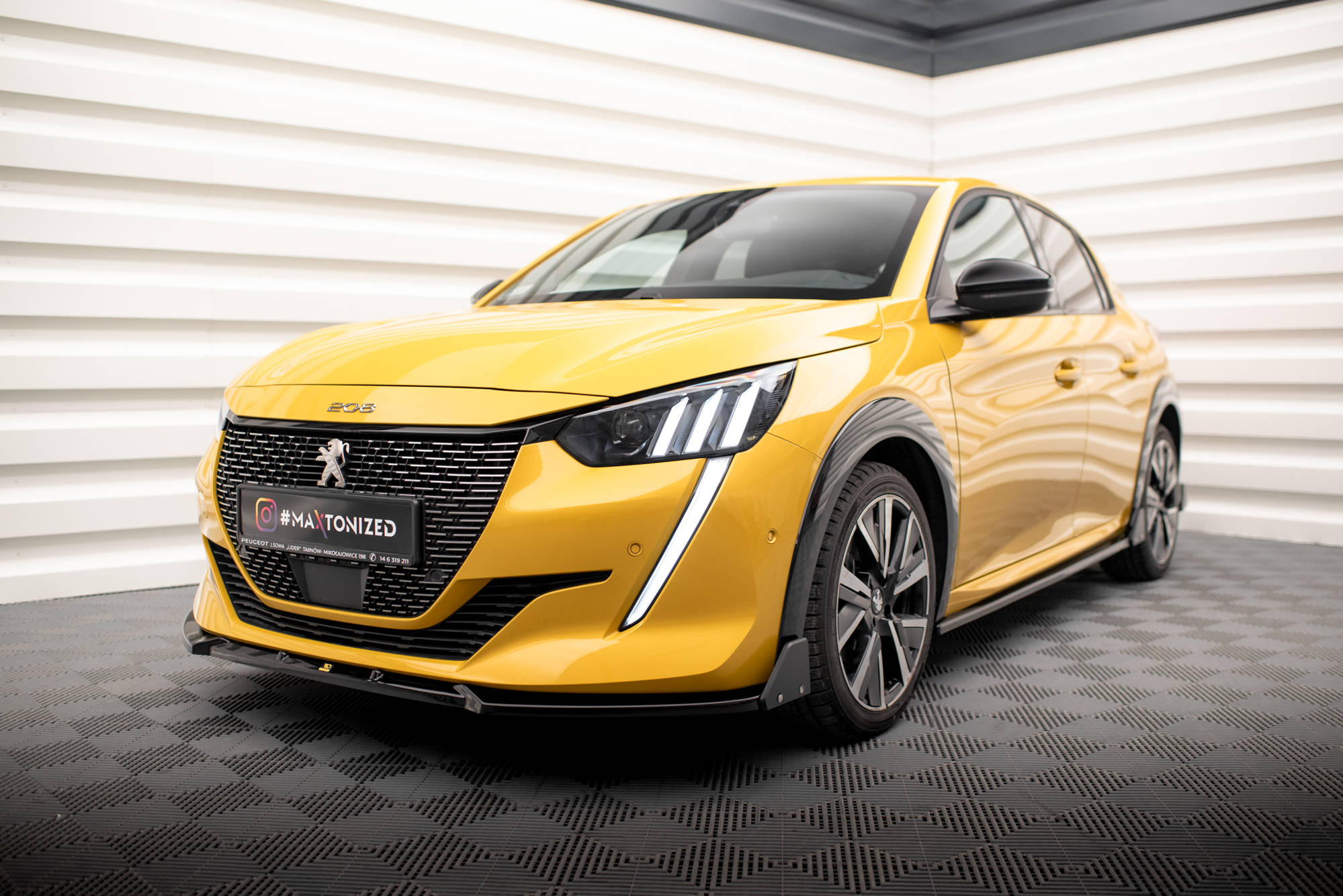 Front Splitter V.1 + Flaps Peugeot 208 GT Mk2 - 3