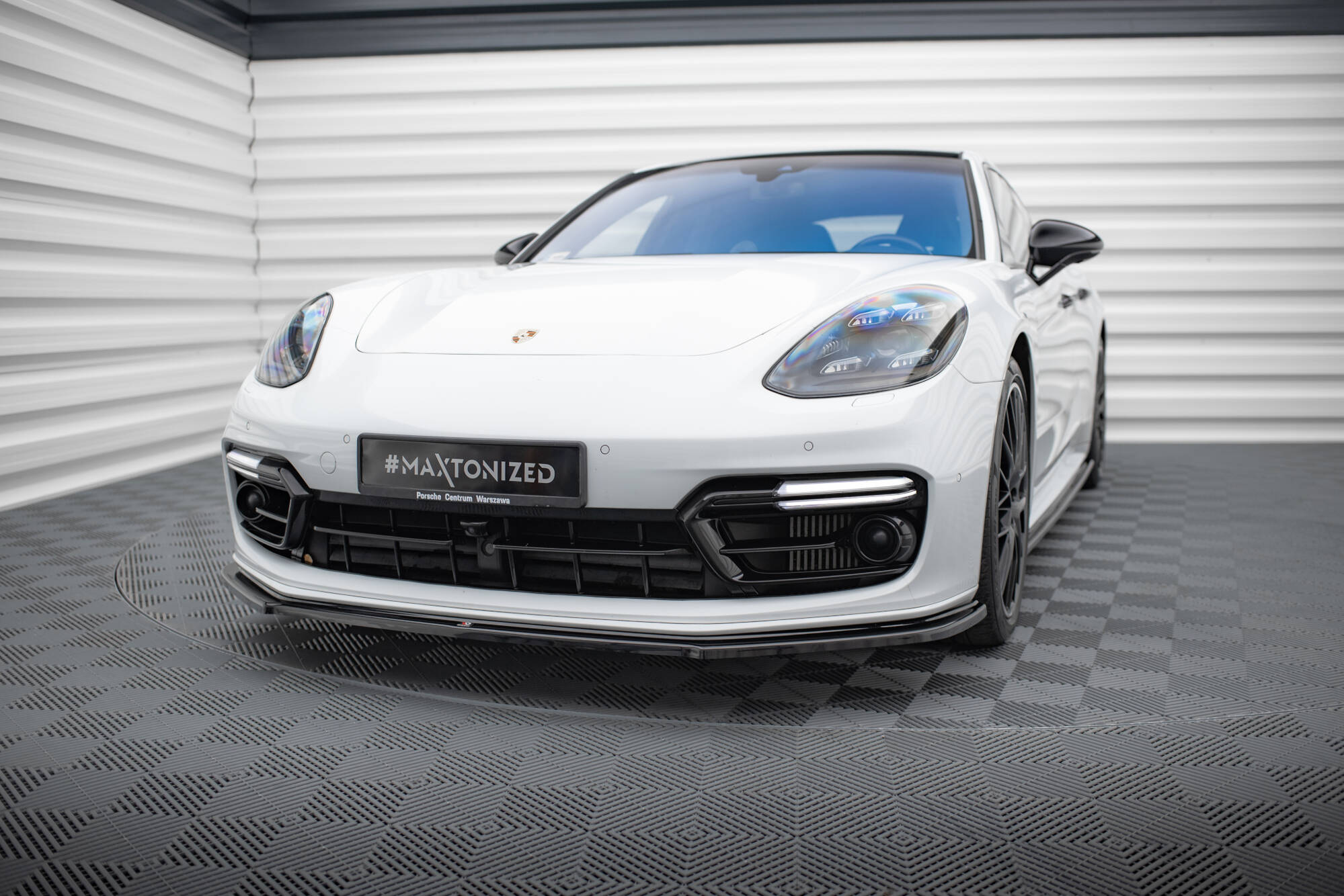 Front Splitter Porsche Panamera GTS 971 - 2