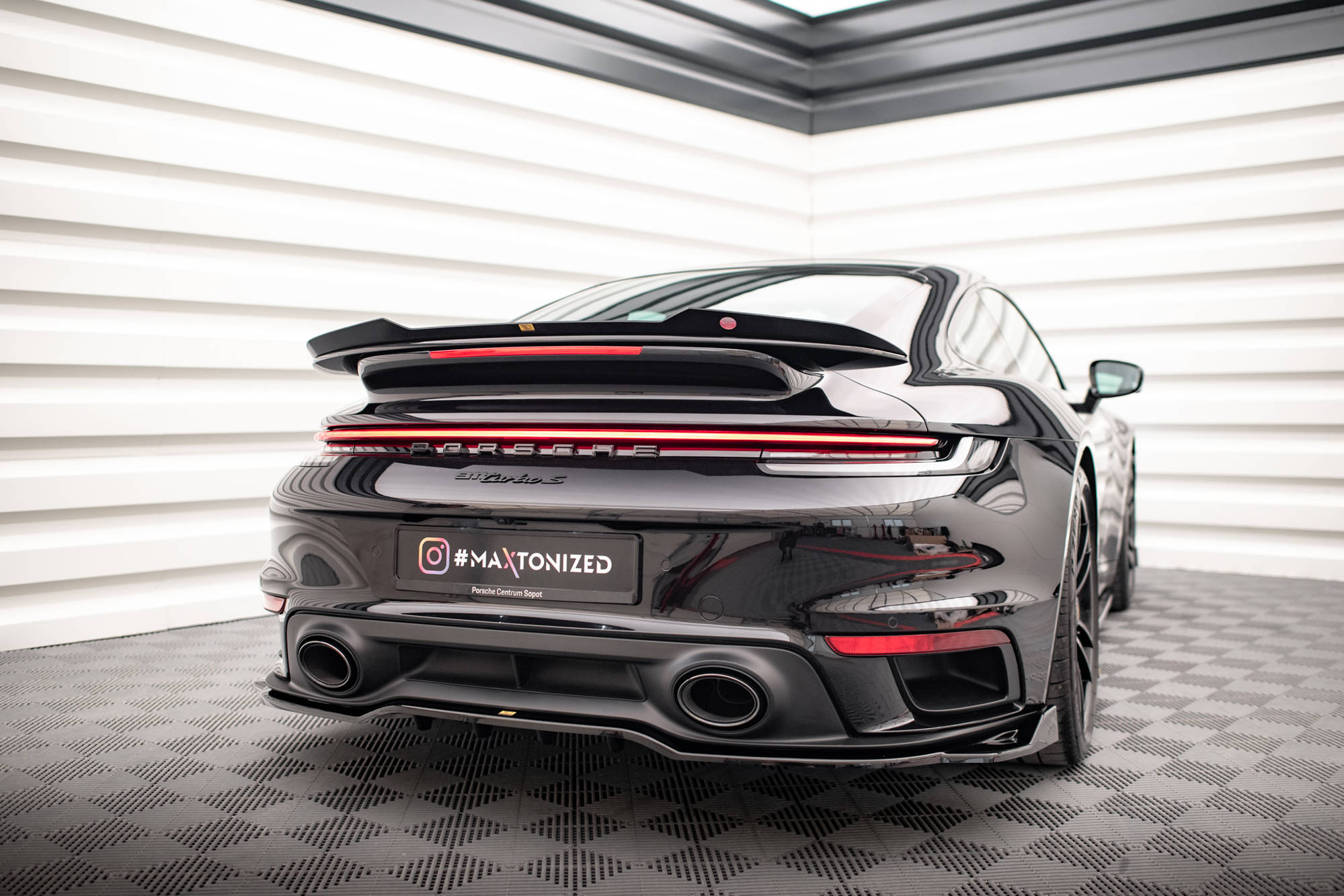 Spoiler CAP Porsche 911 Turbo S 992 - 2