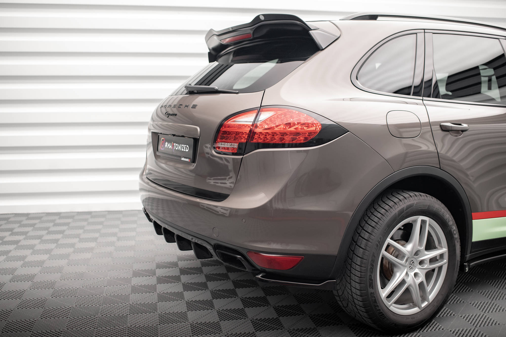 Rear Valance Porsche Cayenne Mk2 - 3