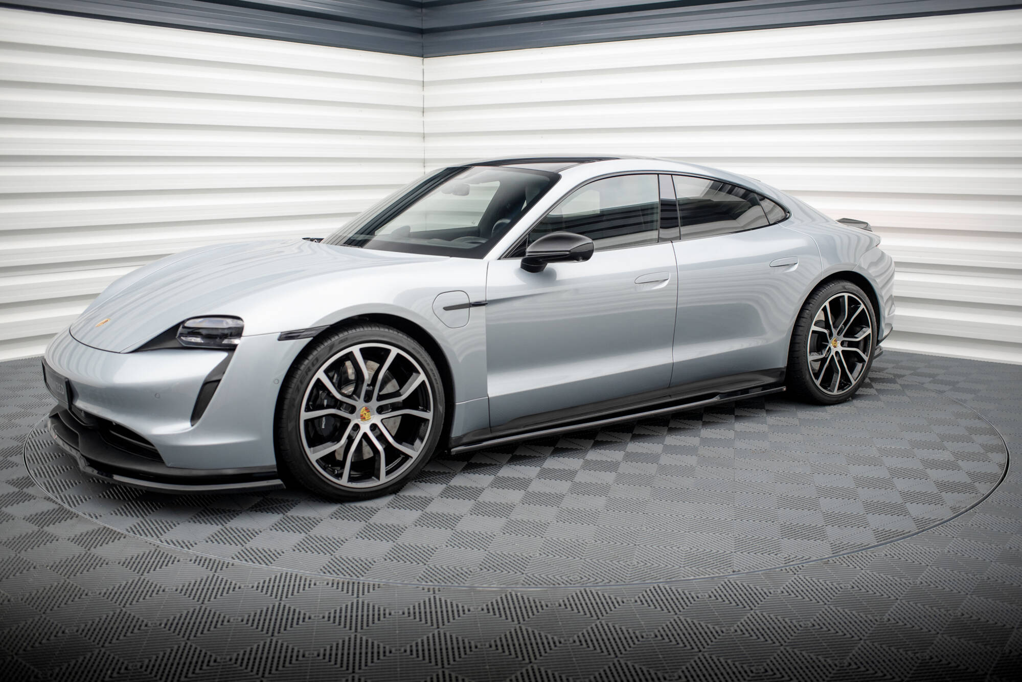 Side Skirts Diffusers Porsche Taycan Sport Design / Taycan 4 Sport Design / Taycan 4S Sport Design / Taycan GTS Sport Design Mk1 - 2