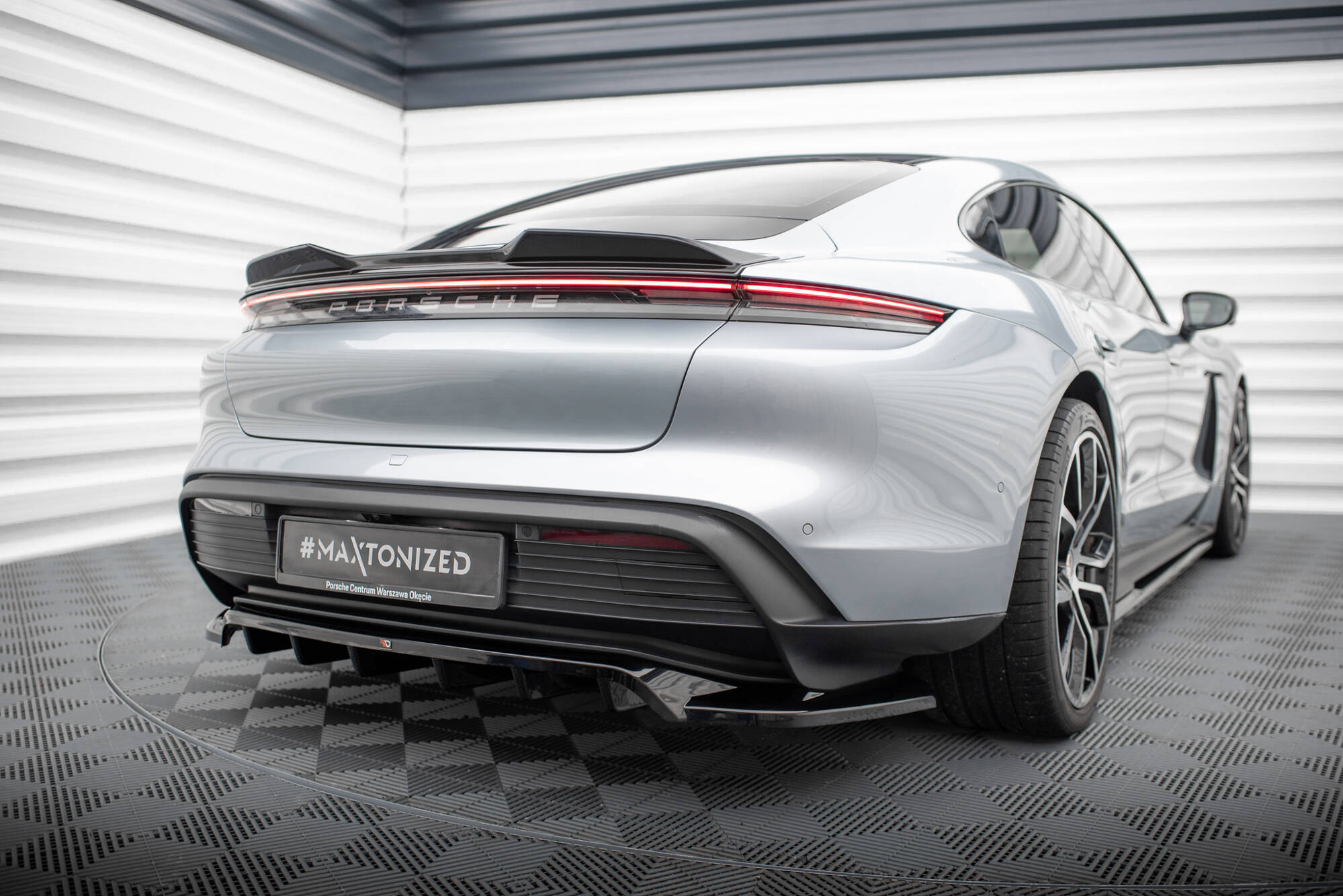 Spoiler CAP 3D Porsche Taycan / Taycan 4 / Taycan 4S / Taycan GTS Mk1 - 2