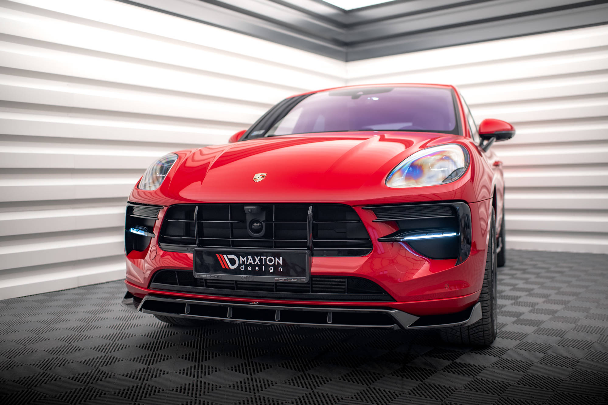 Front Splitter V.2 Porsche Macan GTS / Sport Design Mk1 Facelift - 4