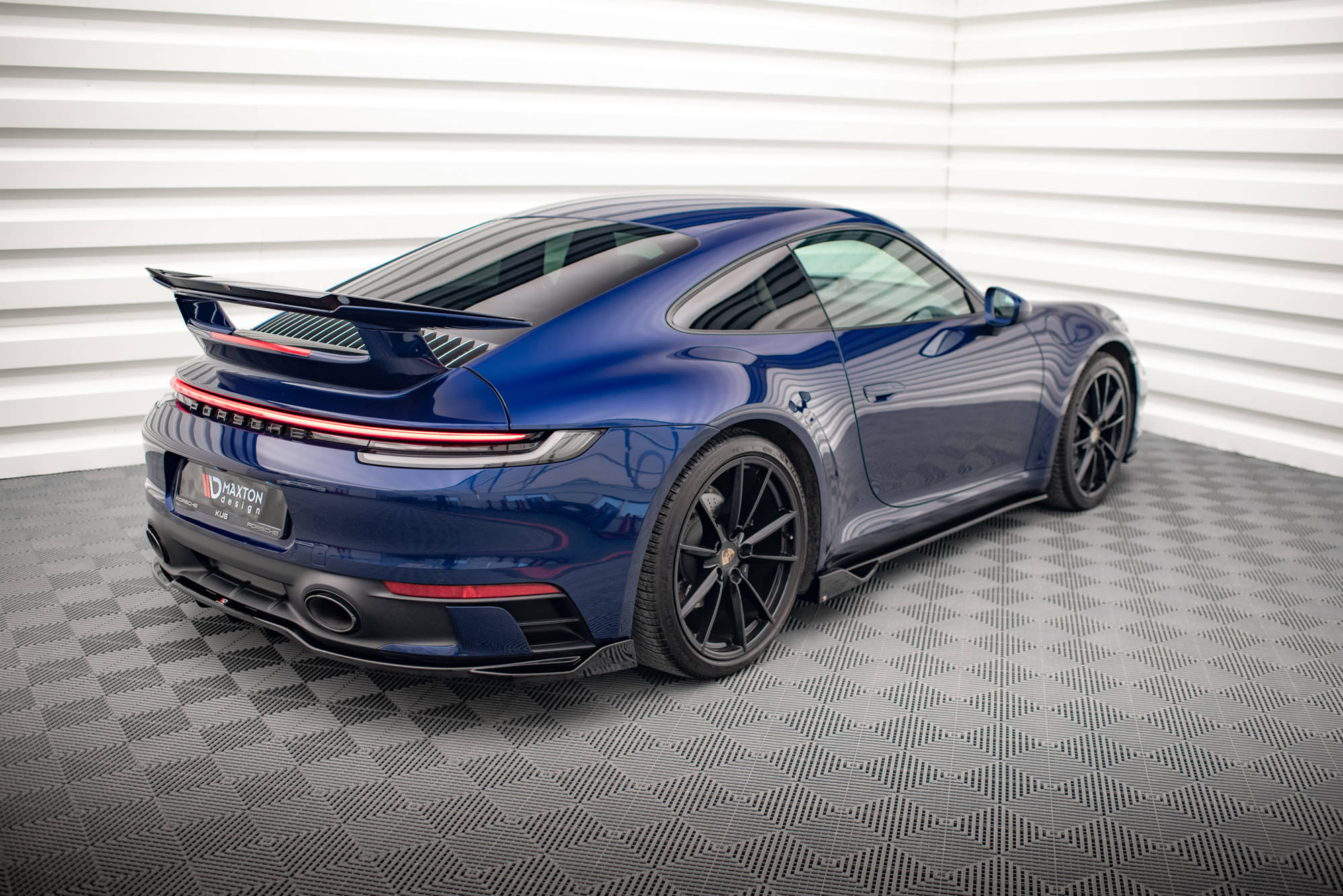 Side Skirts Diffusers V.2 Porsche 911 Carrera Aero / Carrera GTS 992 - 3