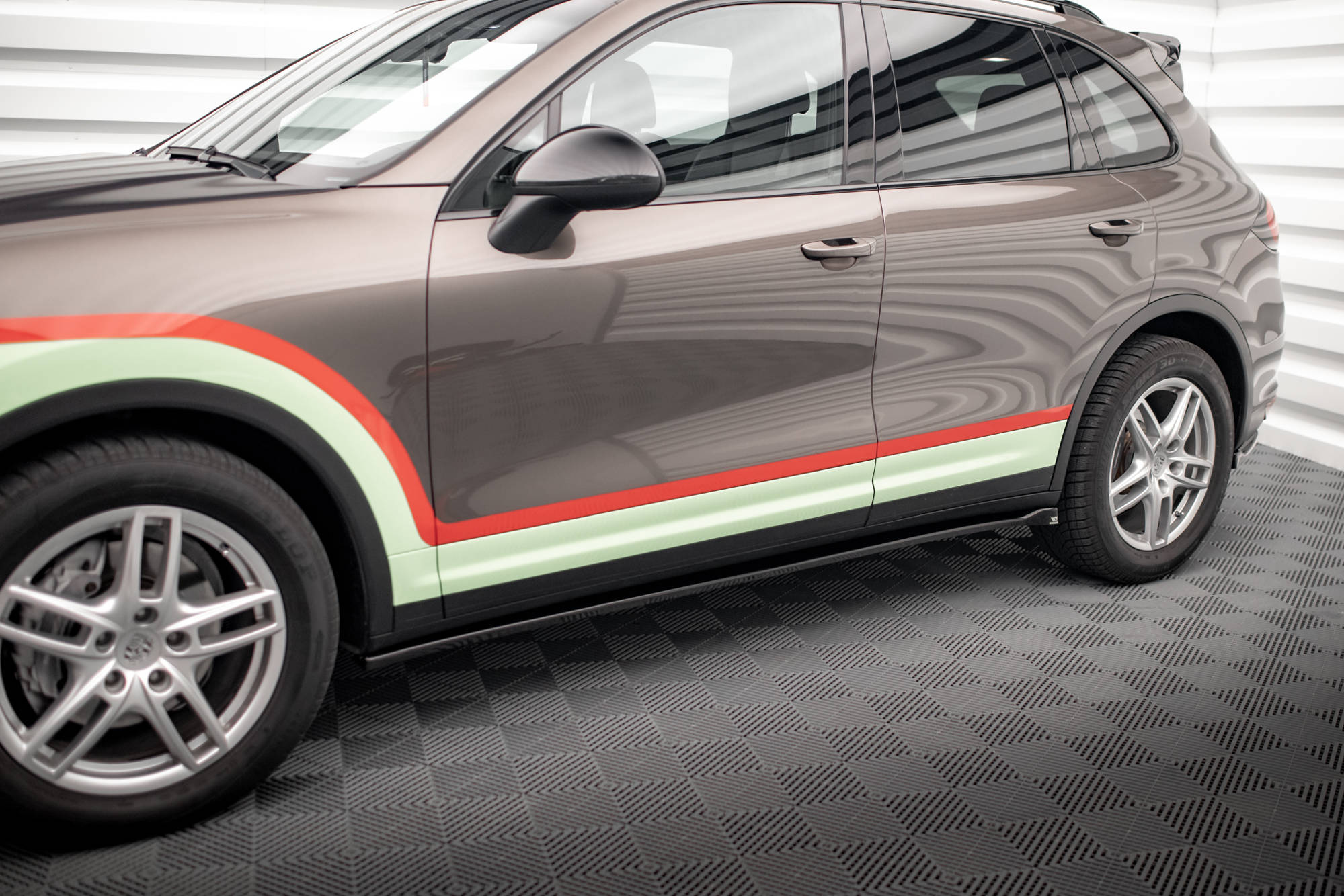 Side Skirts Diffusers Porsche Cayenne Mk2 - 3