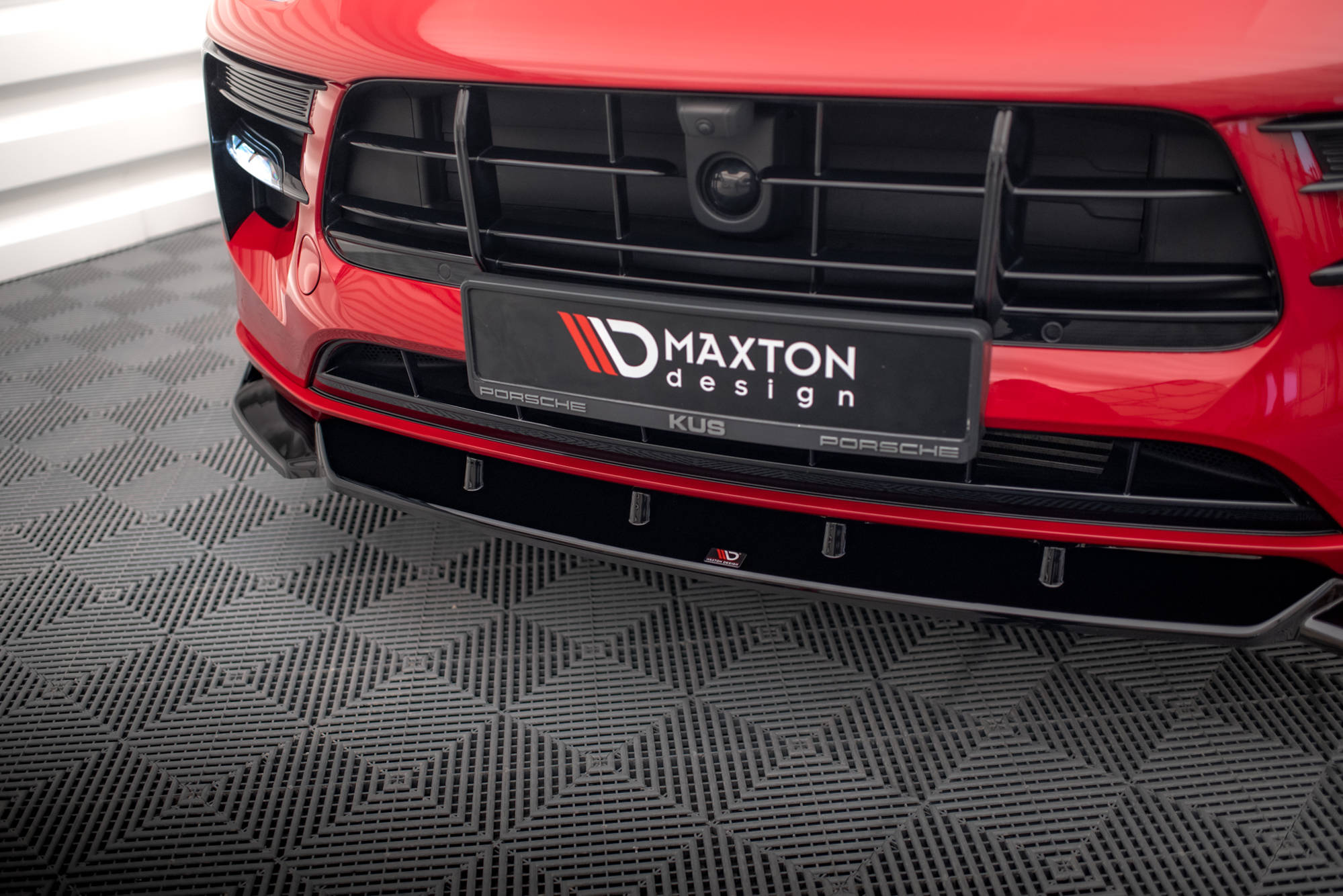 Front Splitter V.1 Porsche Macan GTS / Sport Design Mk1 Facelift - 3