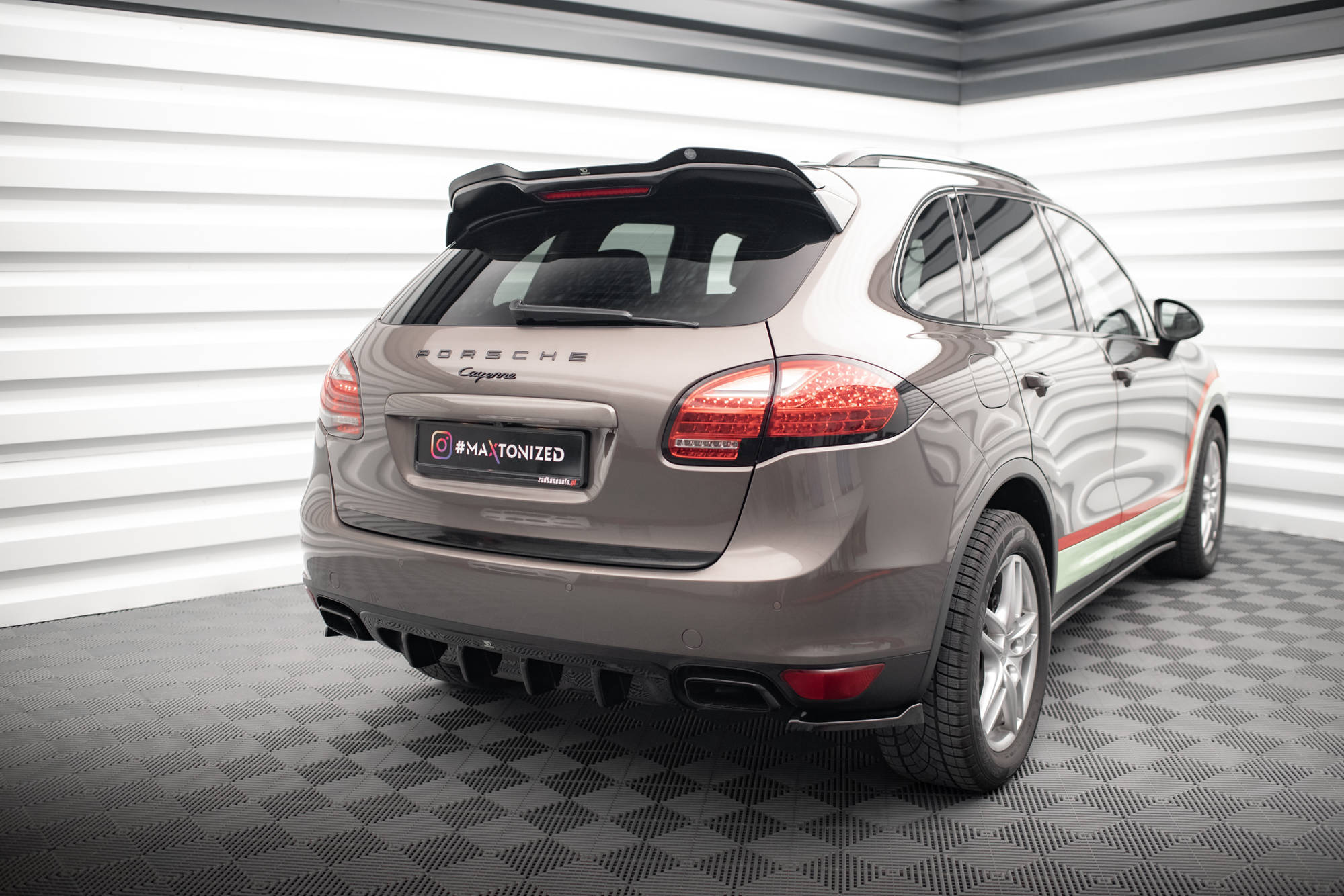 Spoiler CAP Porsche Cayenne Mk2 - 3