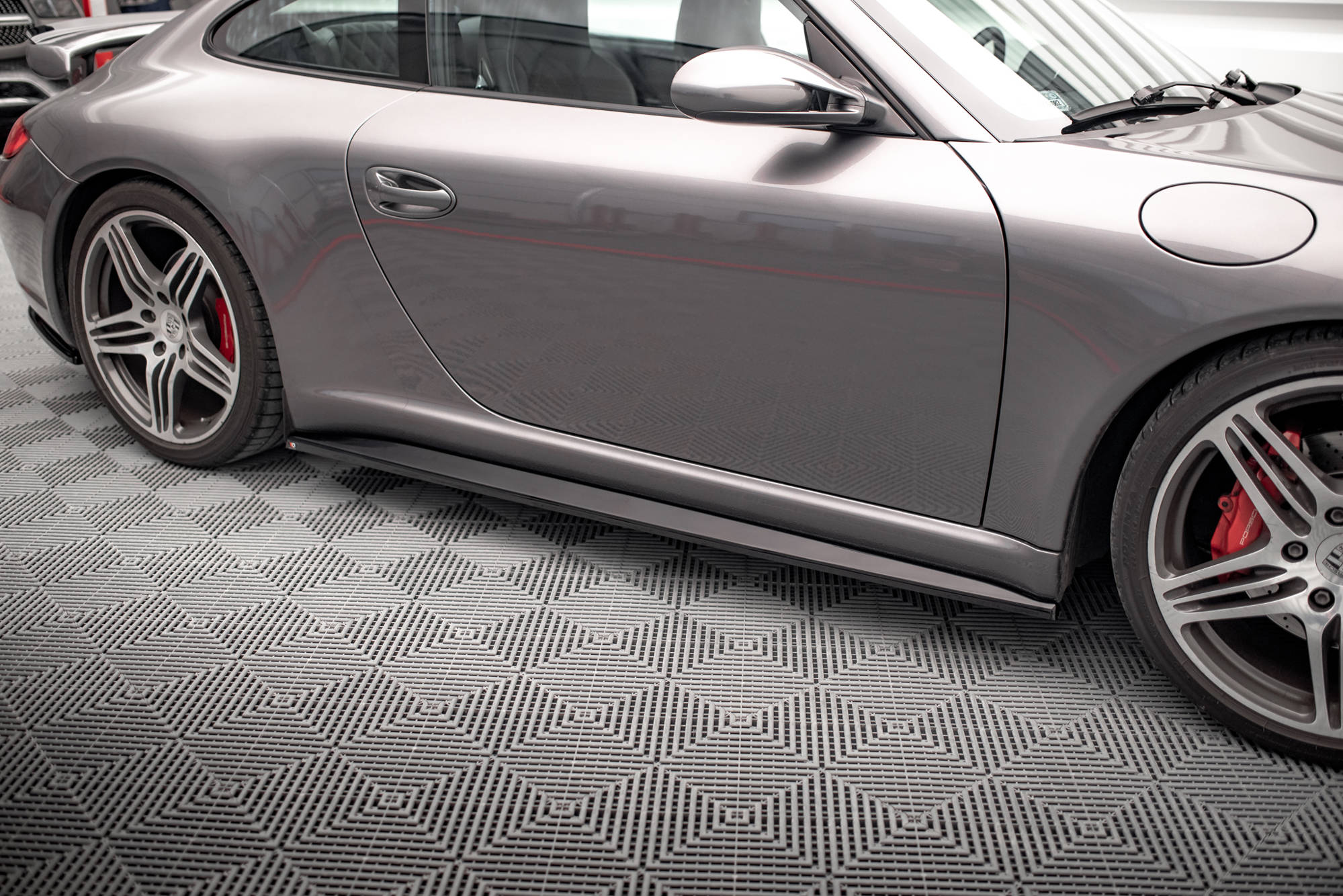 Side Skirts Diffusers Porsche 911 Carrera / Carrera GTS 997 Facelift - 3