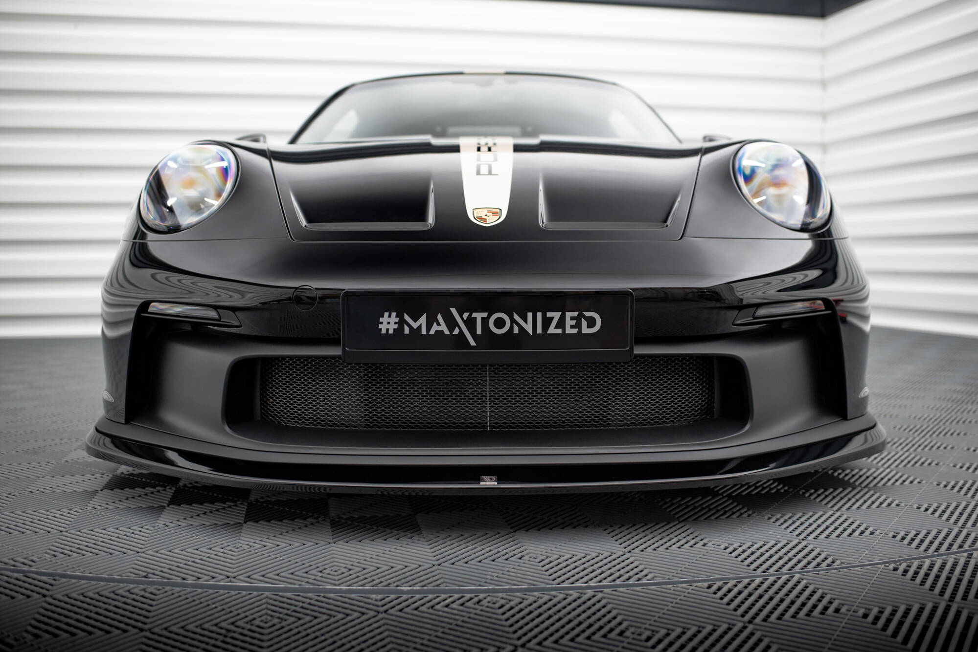 Front Splitter Porsche 911 992 GT3 - 5
