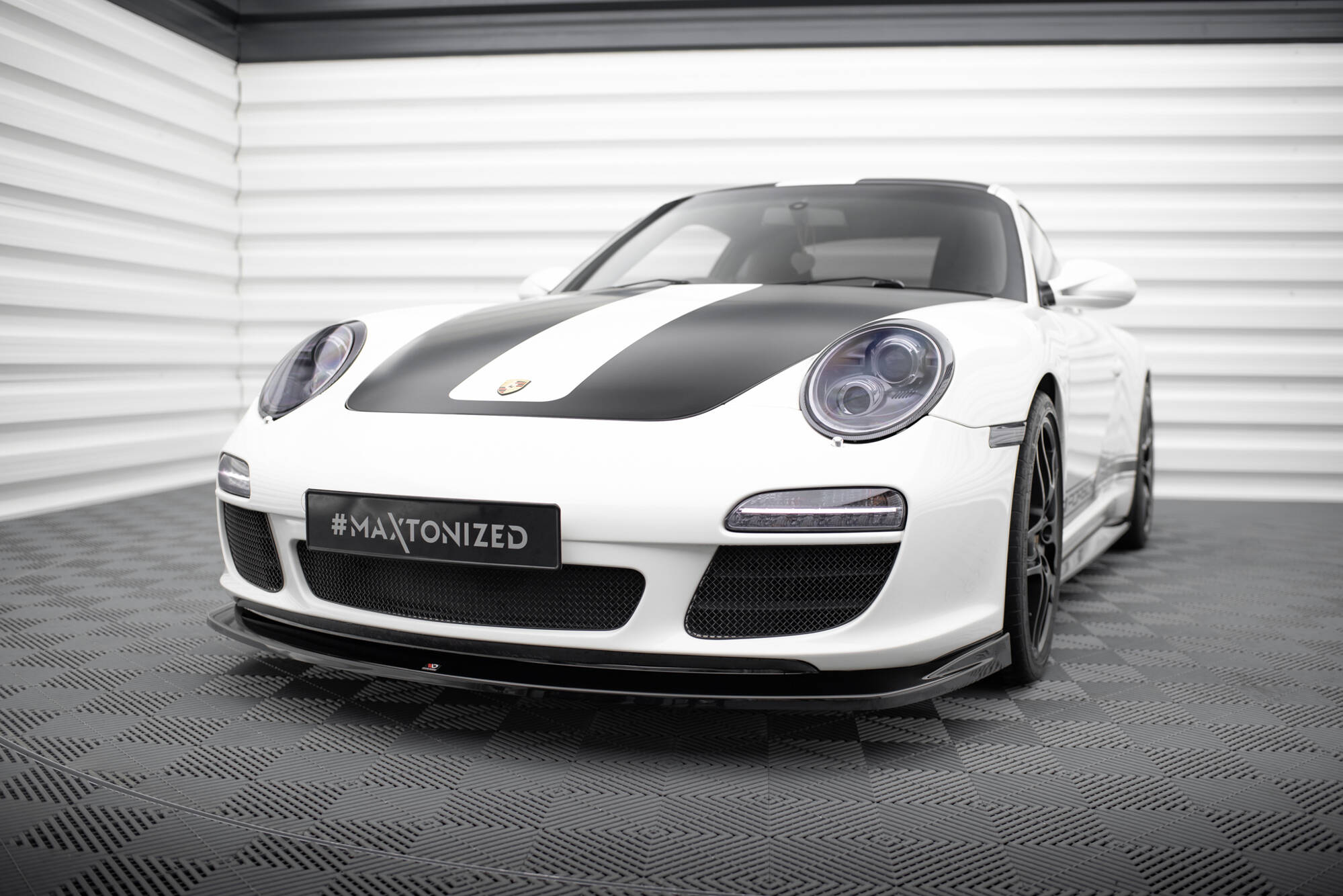 Front Splitter V.2 Porsche 911 Carrera 997 Facelift - 4
