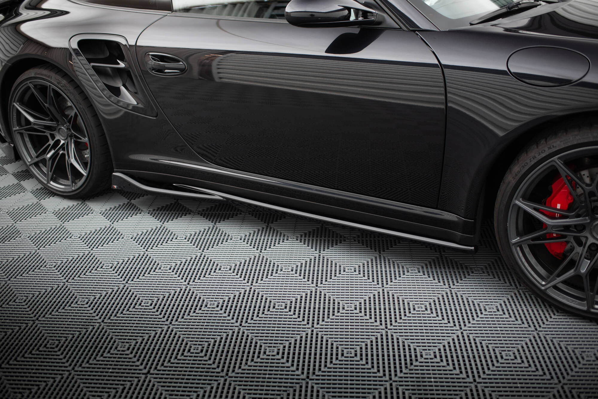 Side Skirts Diffusers Porsche 911 Turbo 997 - 3