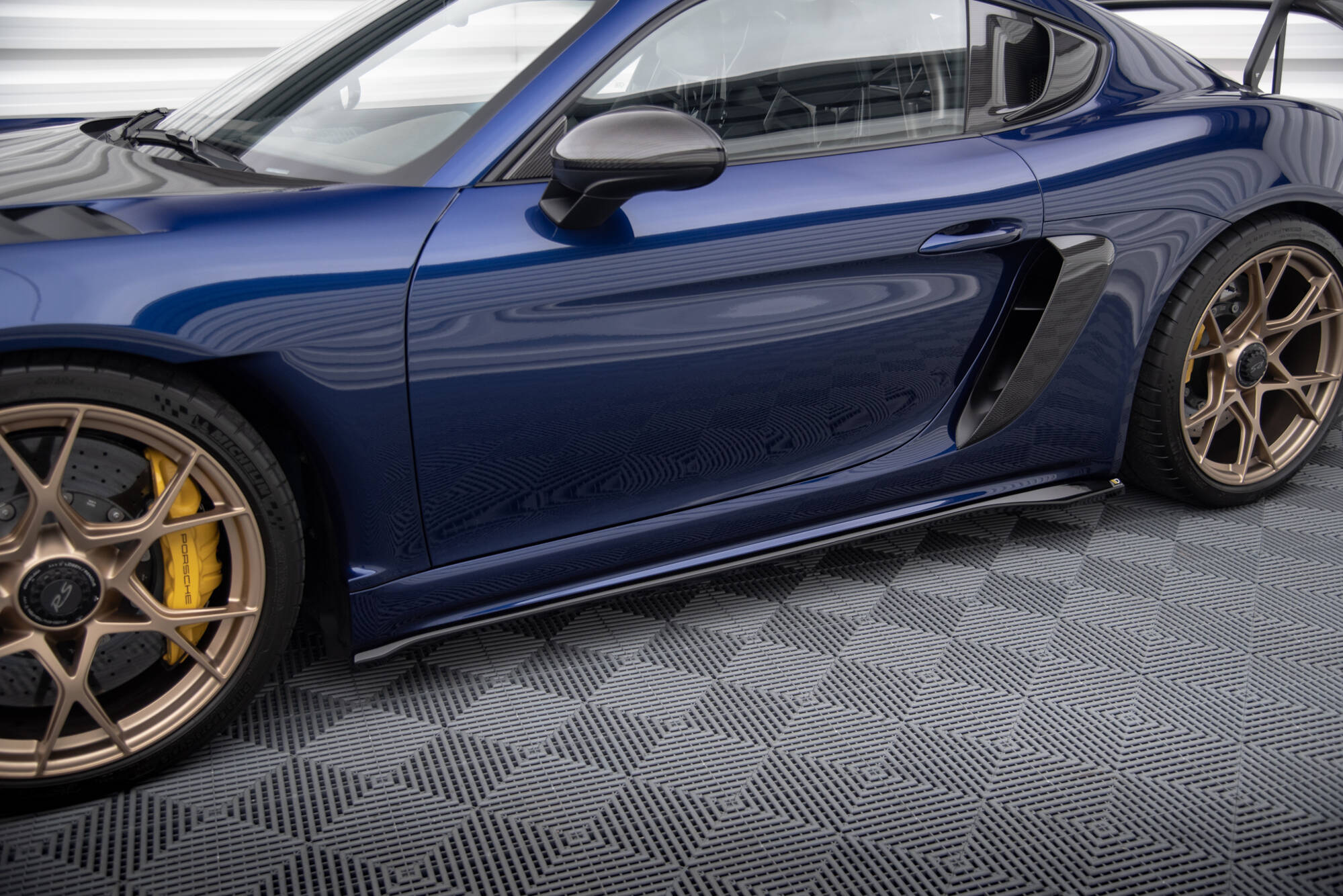 Side Skirts Diffusers Porsche 718 Cayman GT4 RS 982c - 2