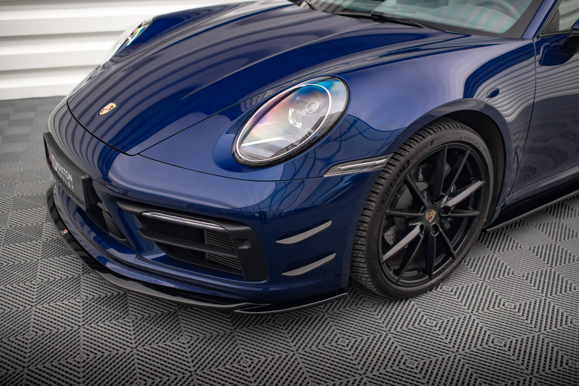 Front Bumper Wings (Canards) Porsche 911 Carrera Aero 992 - 3