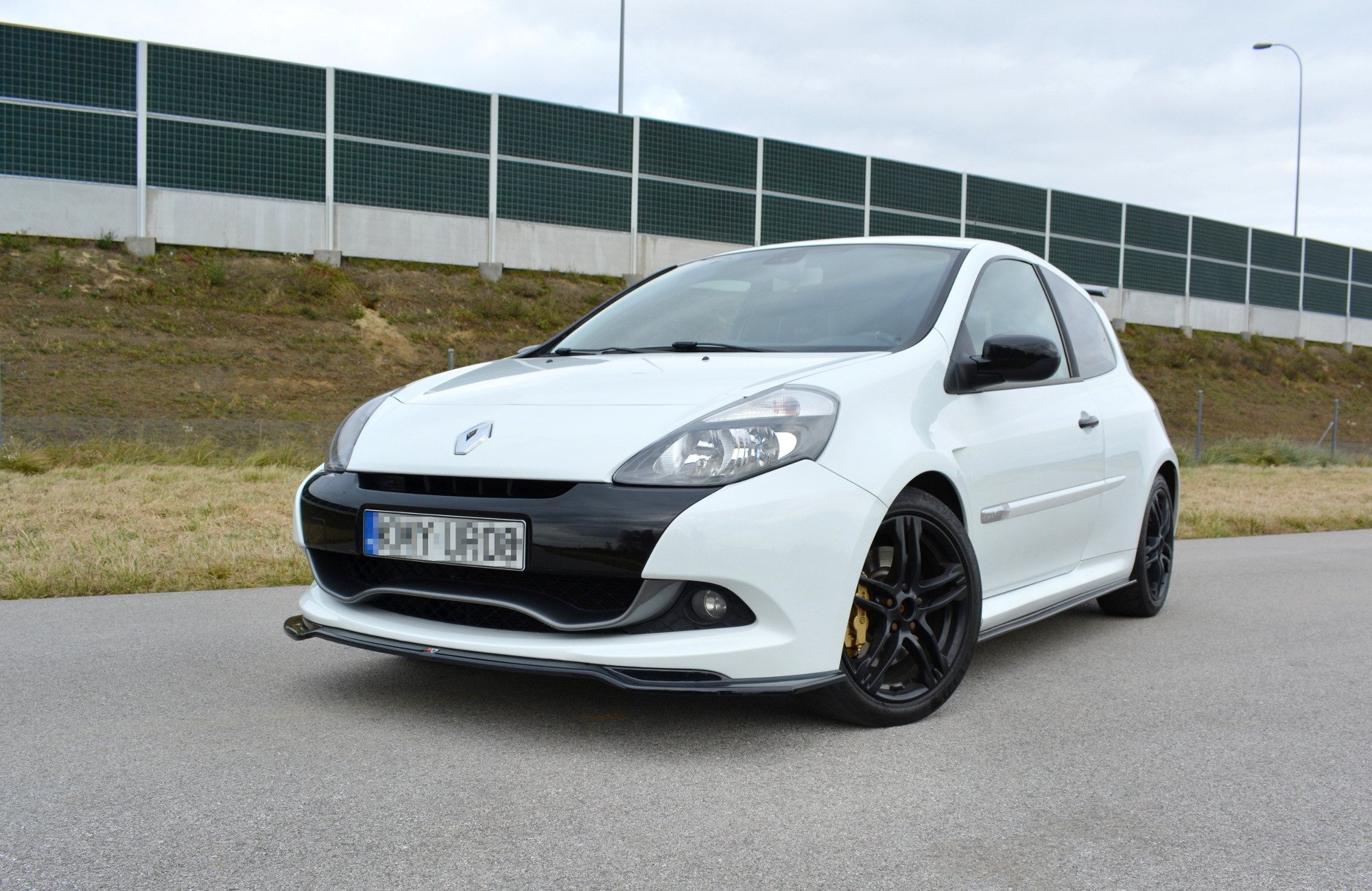 Front Splitter V.1 Renault CLIO MK3 RS Facelift (2009-2012) - 2