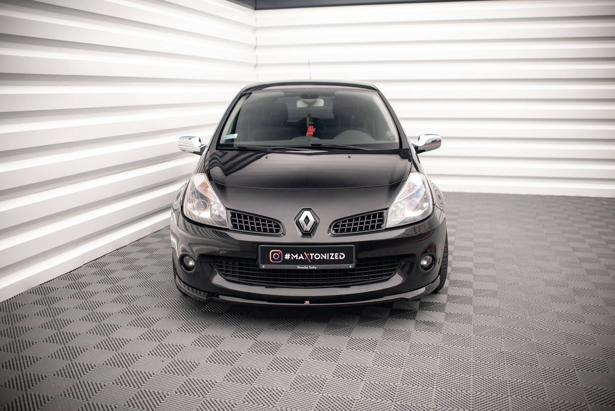 Front Splitter Renault CLIO Mk3 RS (2006-2009) - 2