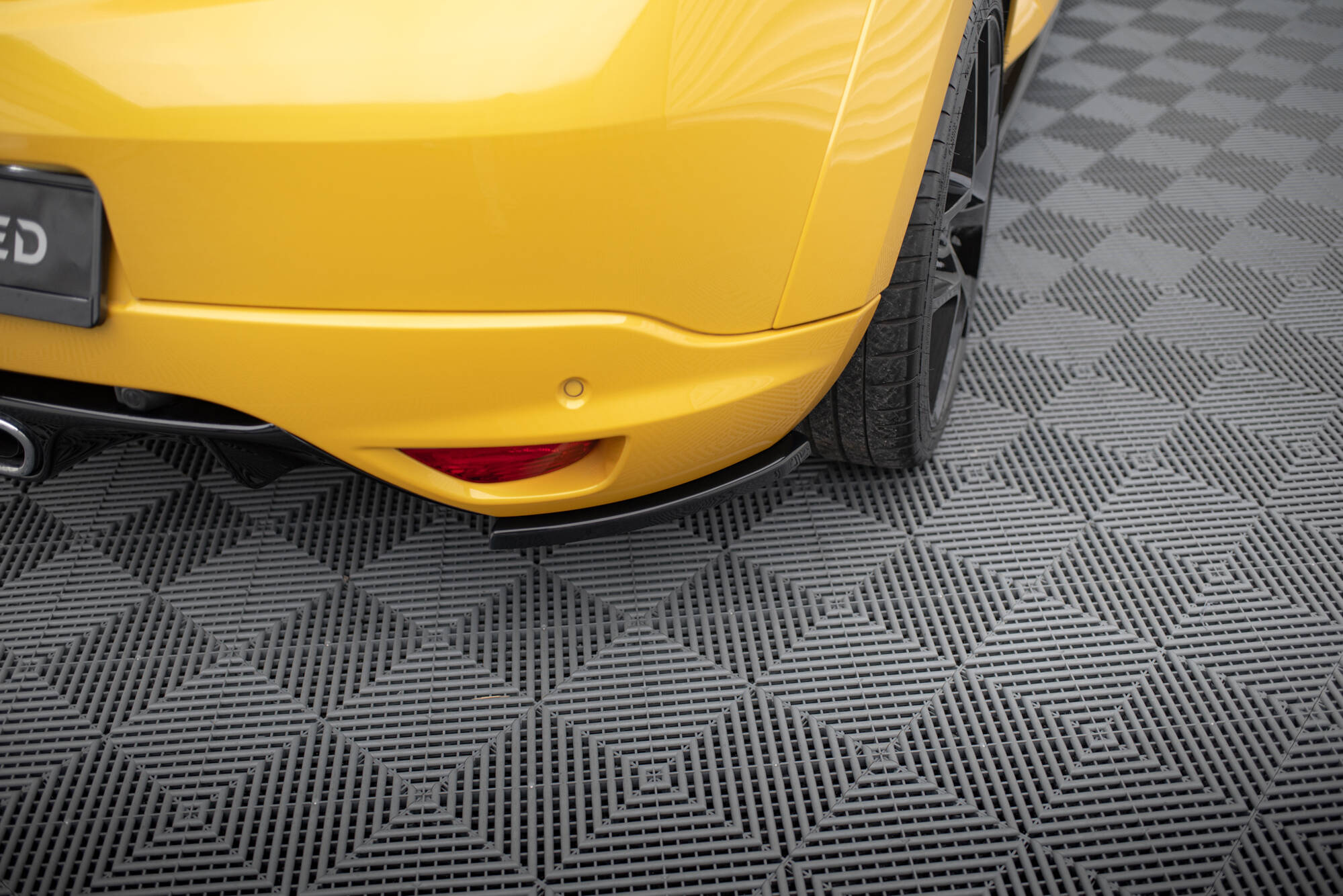 Rear Side Splitters Renault Megane 3 RS - 4