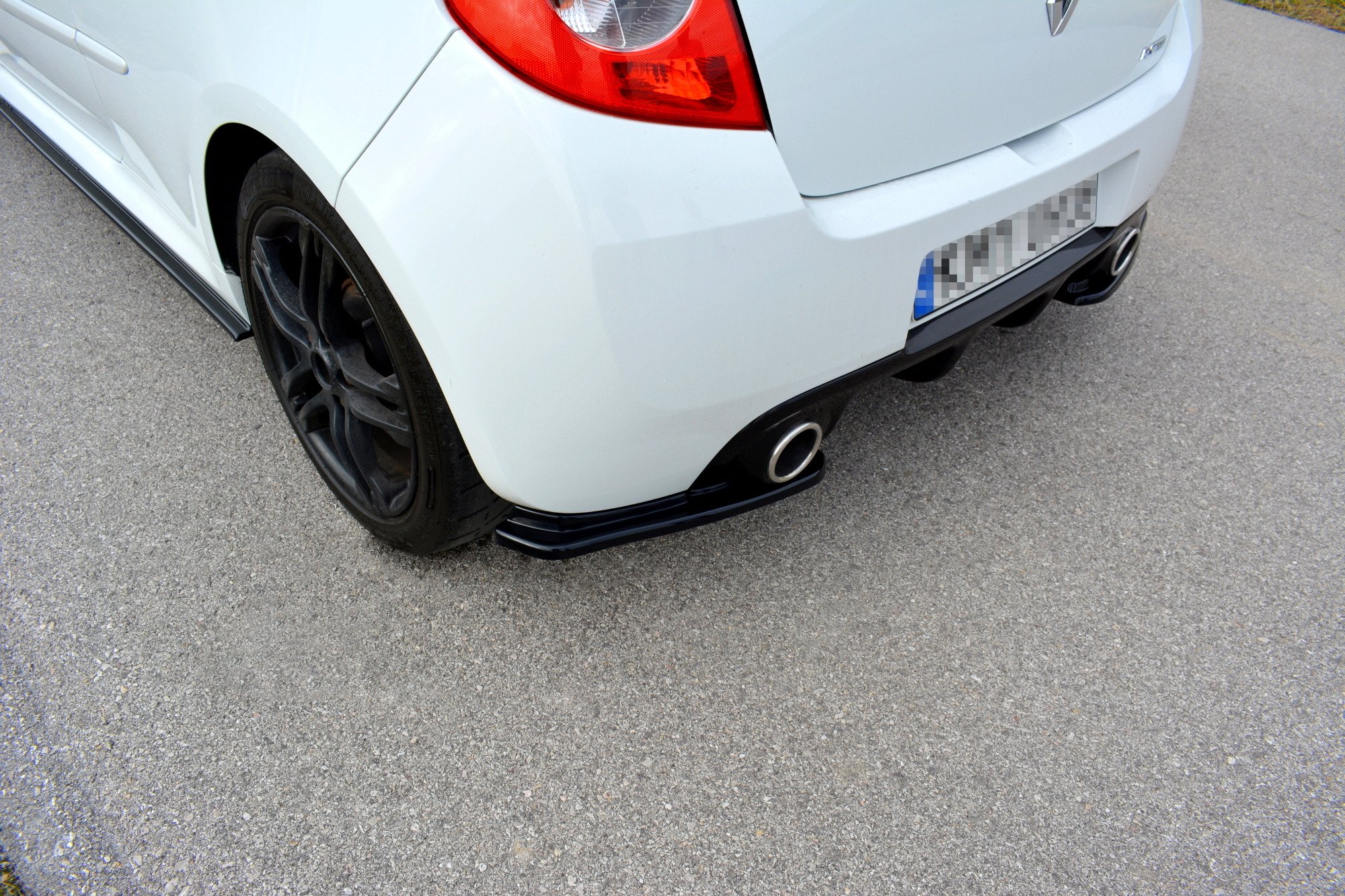 Rear Side Splitters Renault CLIO MK3 RS Facelift (2009-2012) - 4